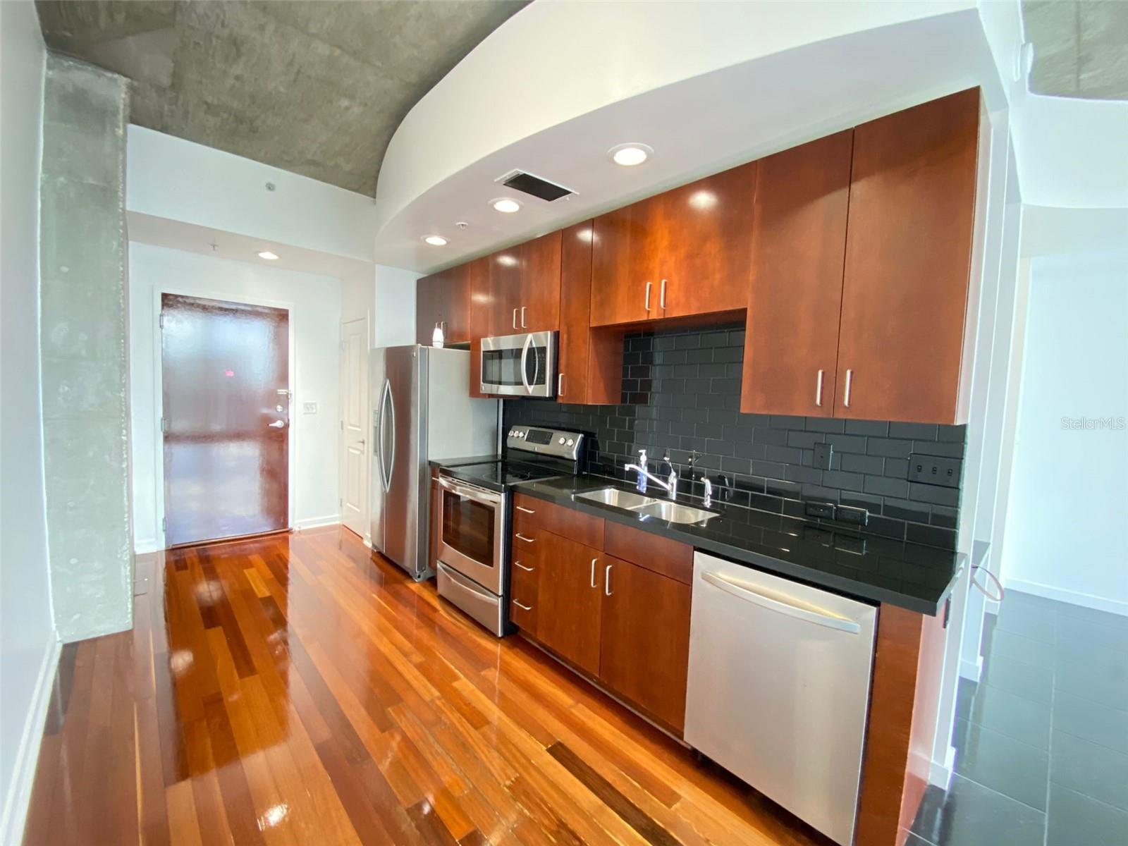 155 S COURT AVENUE #1603 photo 5