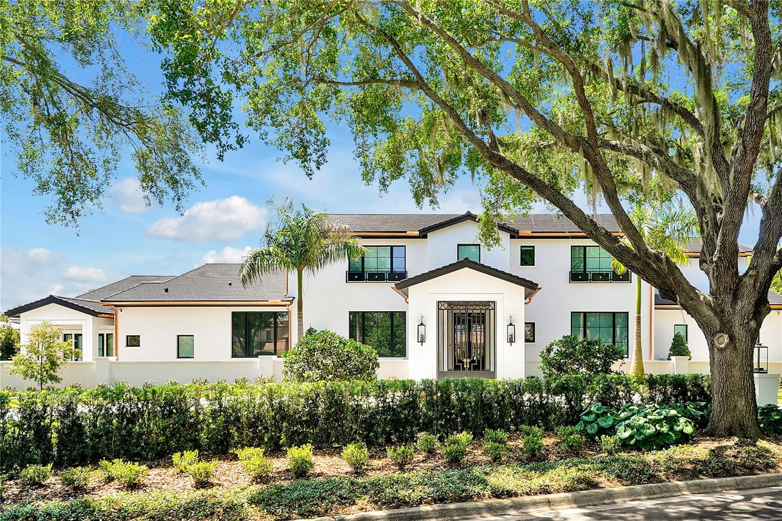 5525 ISLEWORTH COUNTRY CLUB DR photo 2