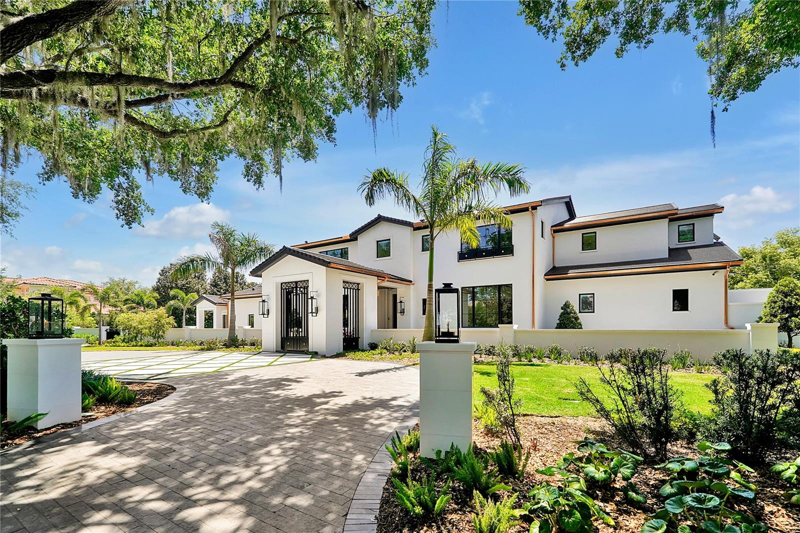 5525 ISLEWORTH COUNTRY CLUB DR photo 4