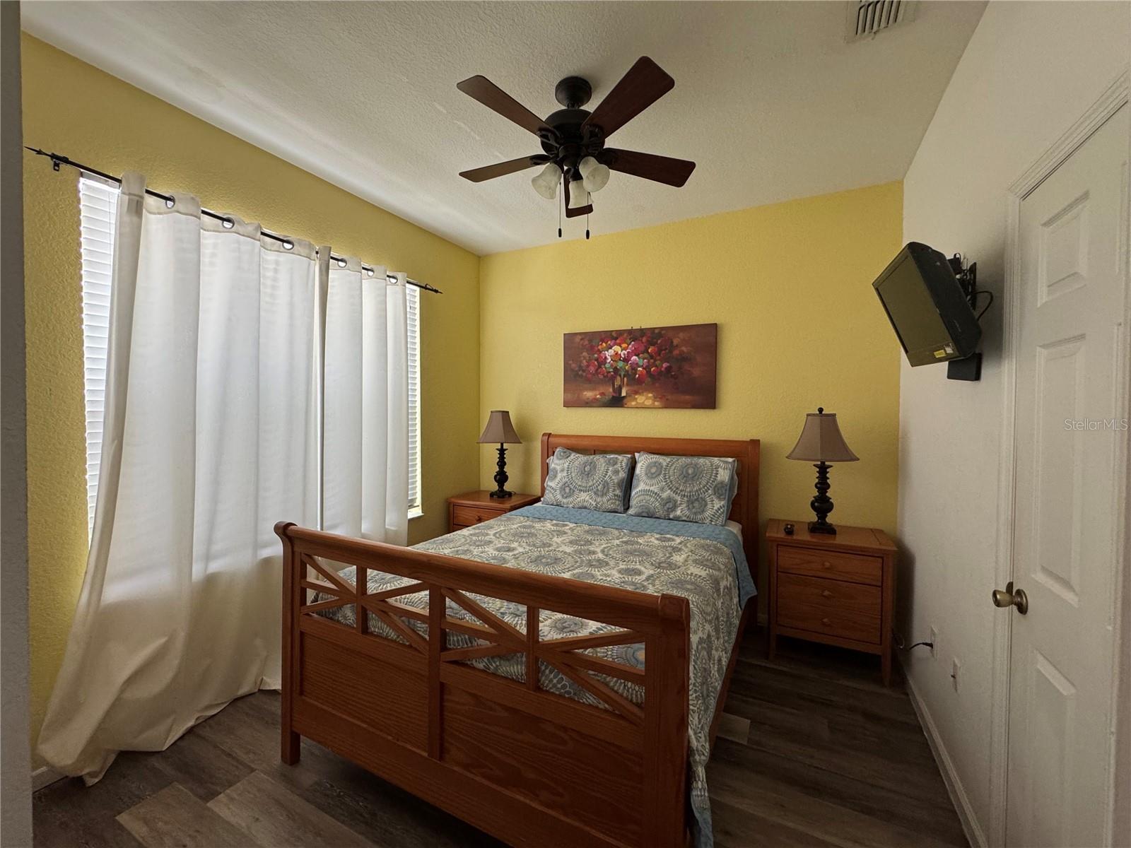 7658 Otterspool Street — photo 5 of 17
