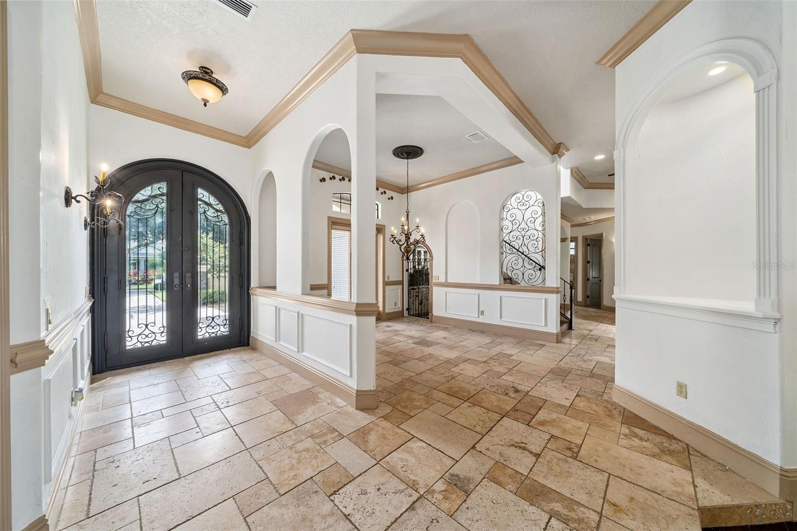 8402 LAKE BURDEN CIRCLE photo 4