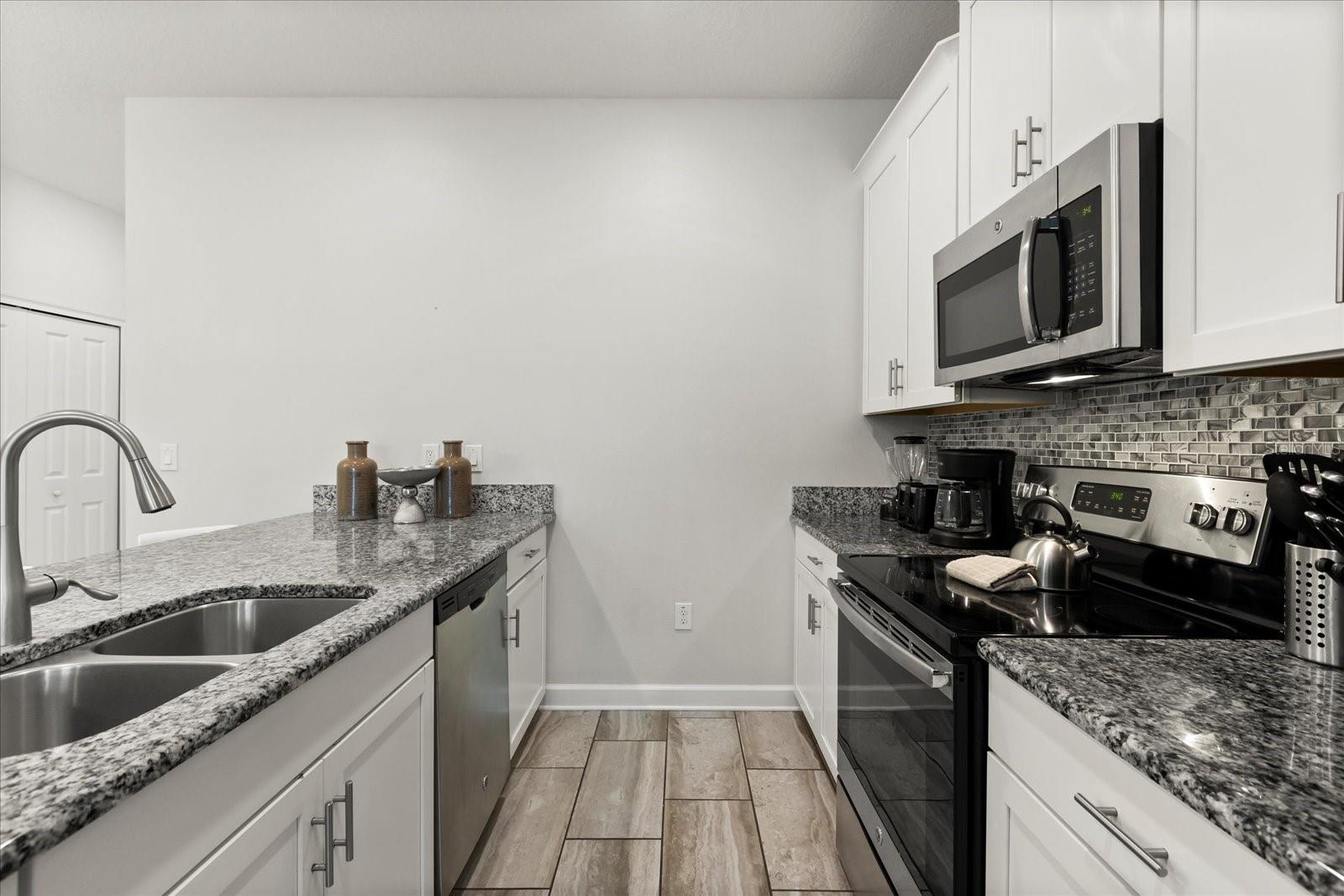 4800 Crusoe Street — photo 15 of 39