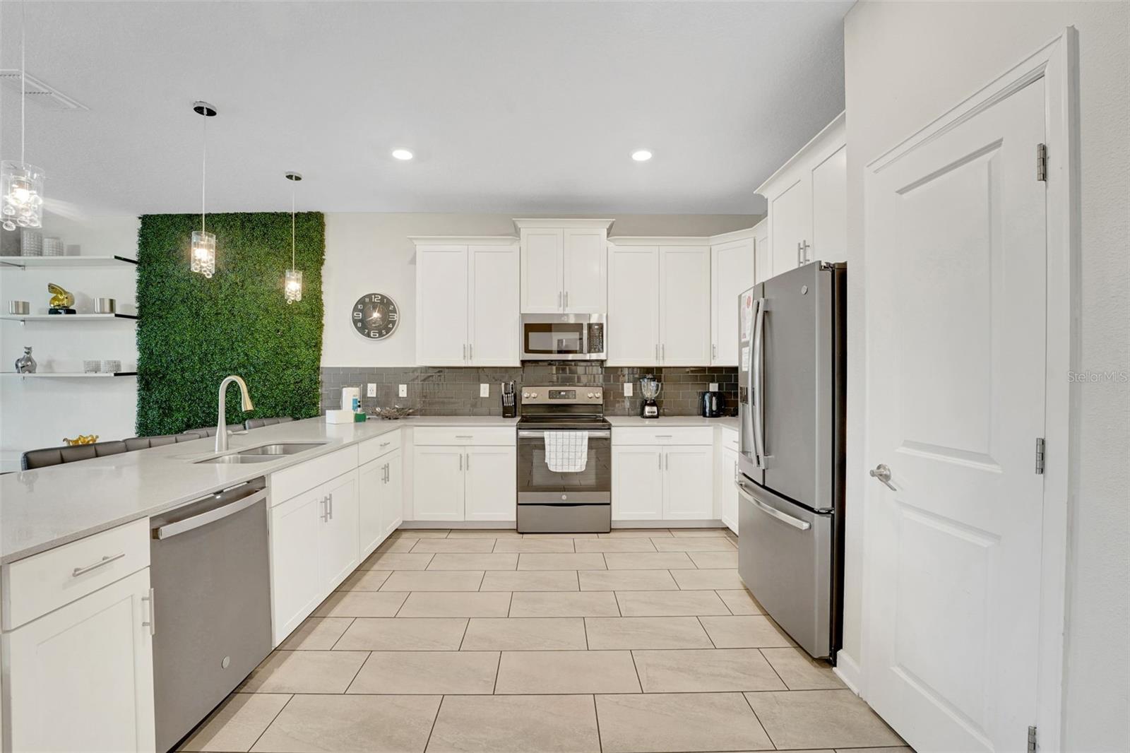 2901 Fable Street — photo 7 of 60