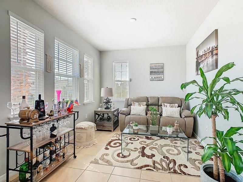 2510 FONTAINE DRIVE photo 3