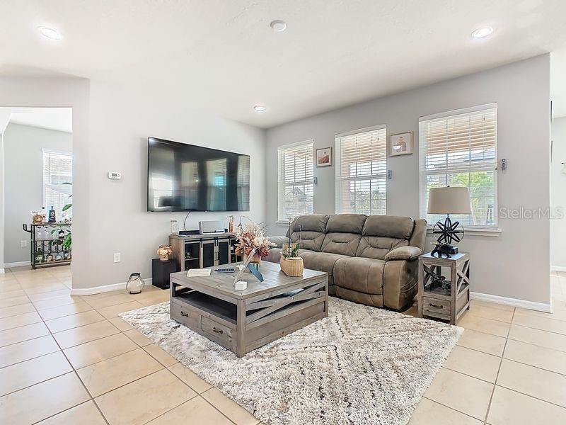2510 FONTAINE DRIVE photo 5