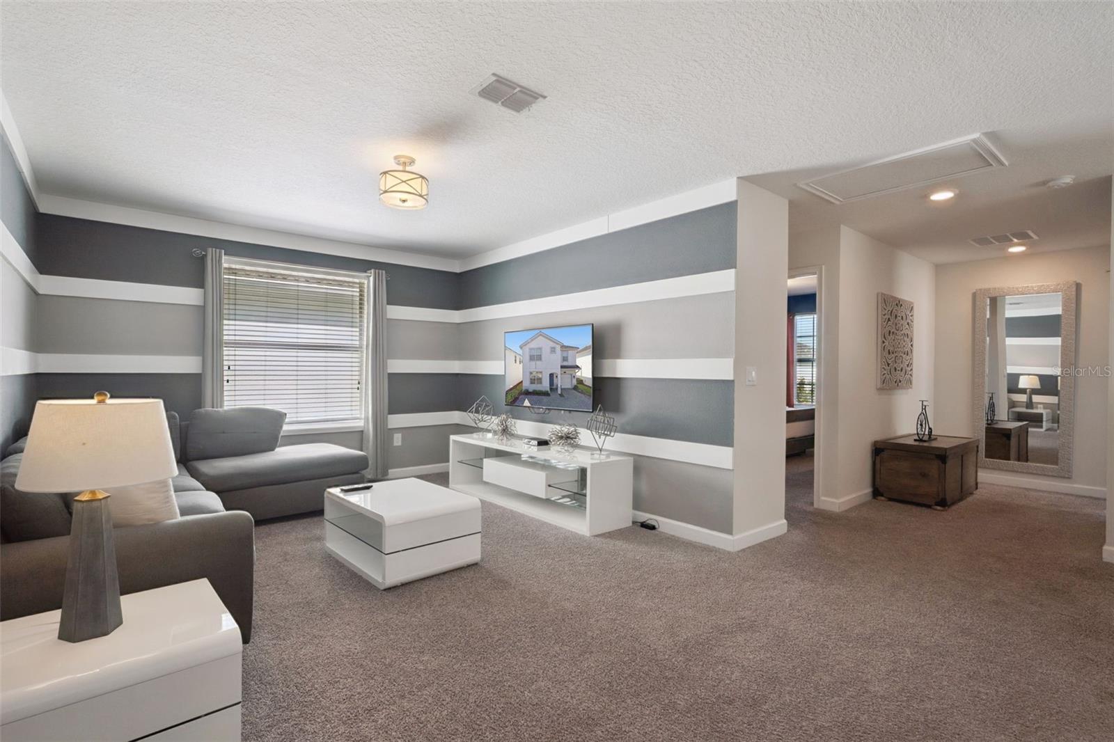 4730 Sleepy Hollow Drive — photo 13 of 60