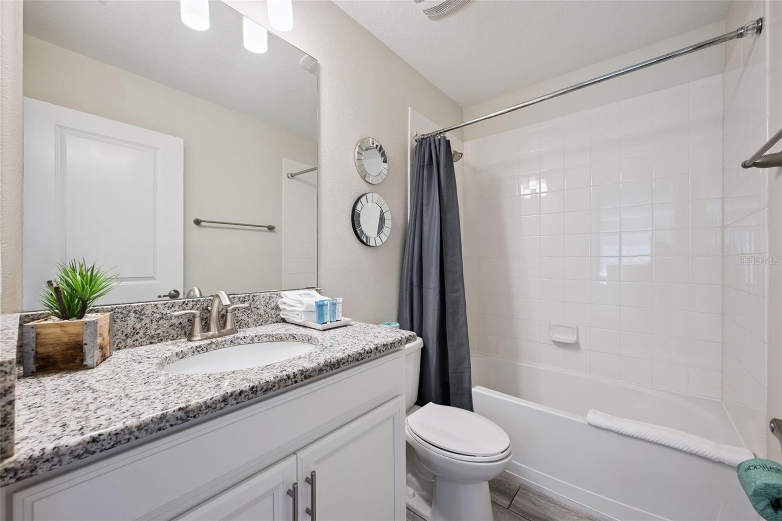 4730 Sleepy Hollow Drive — photo 16 of 60