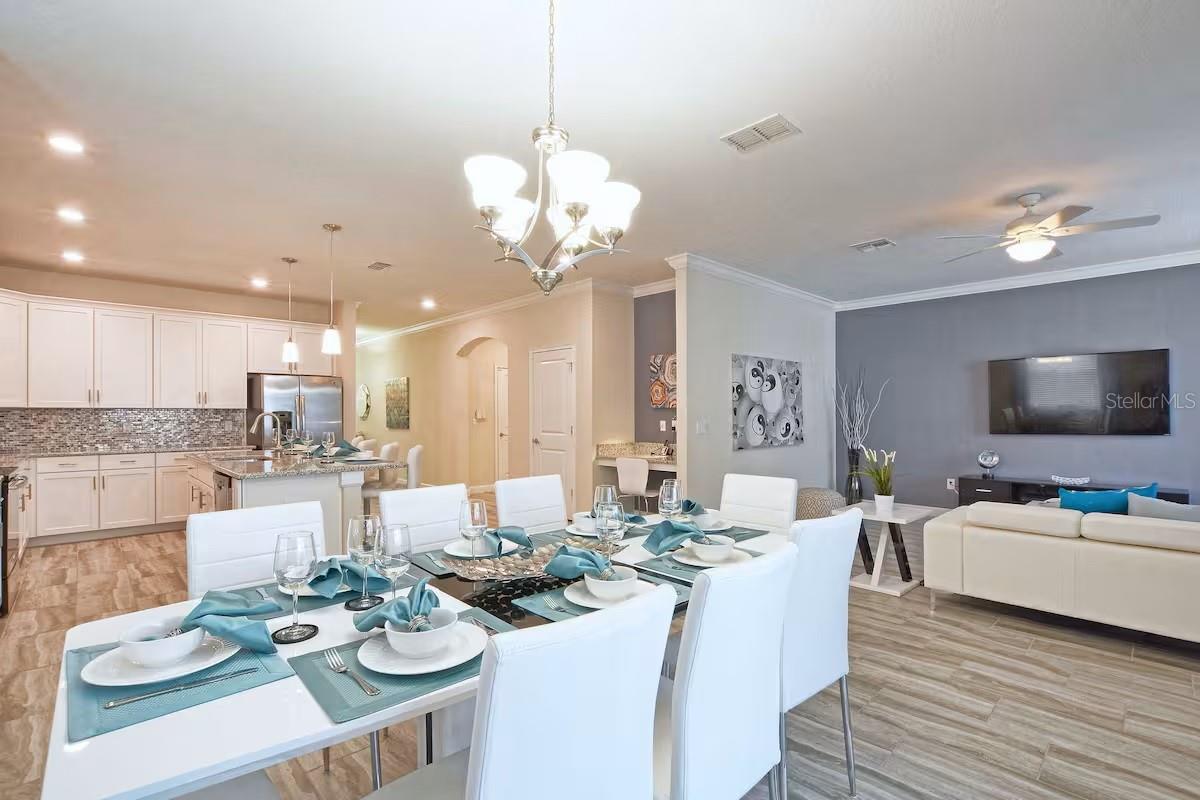 4718 Kings Castle Circle — photo 5 of 39