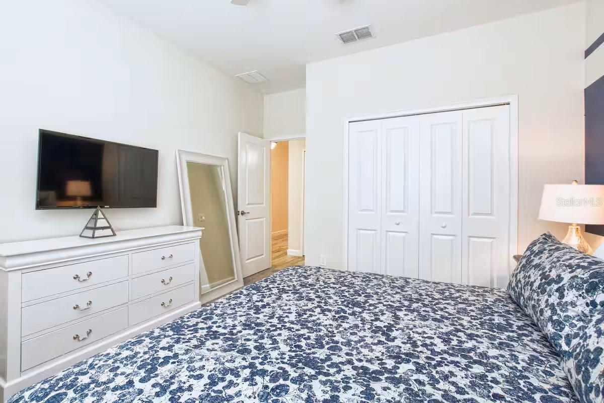 4718 Kings Castle Circle — photo 16 of 39