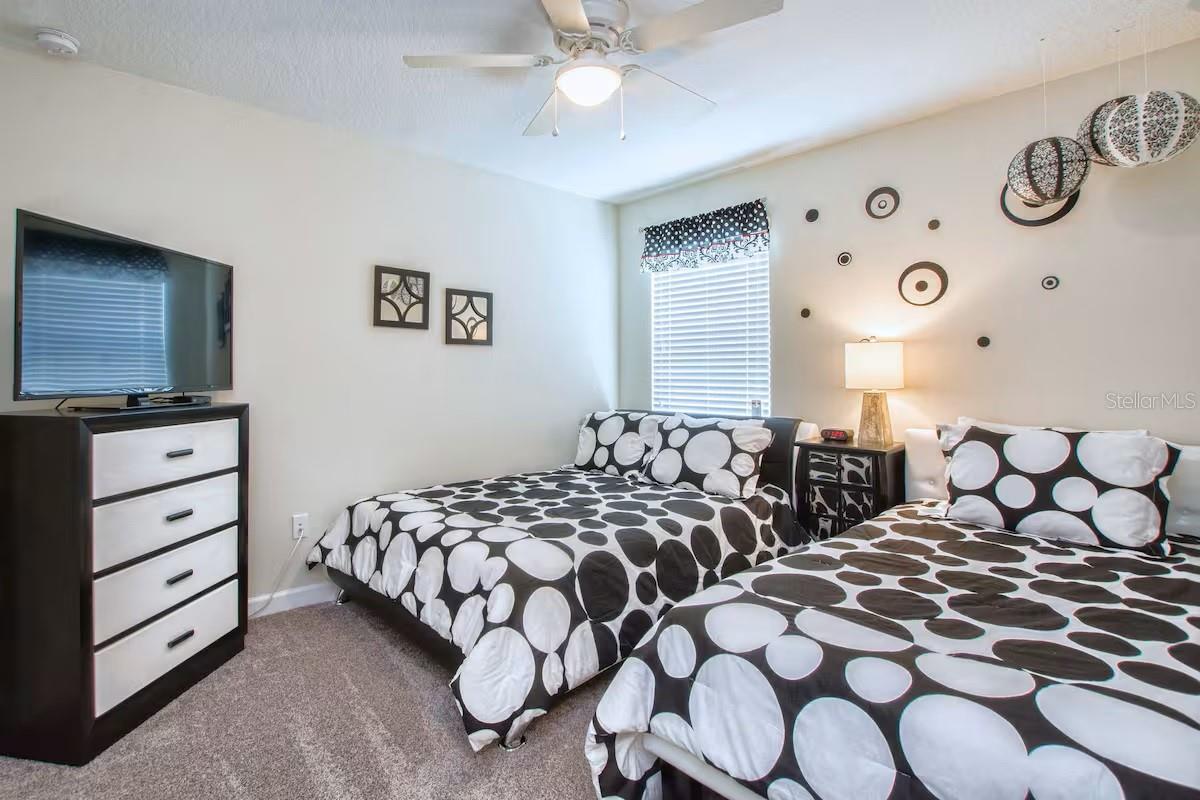 4718 Kings Castle Circle — photo 22 of 39