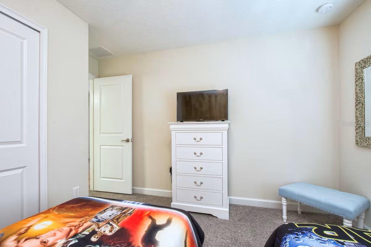 4718 Kings Castle Circle — photo 24 of 39