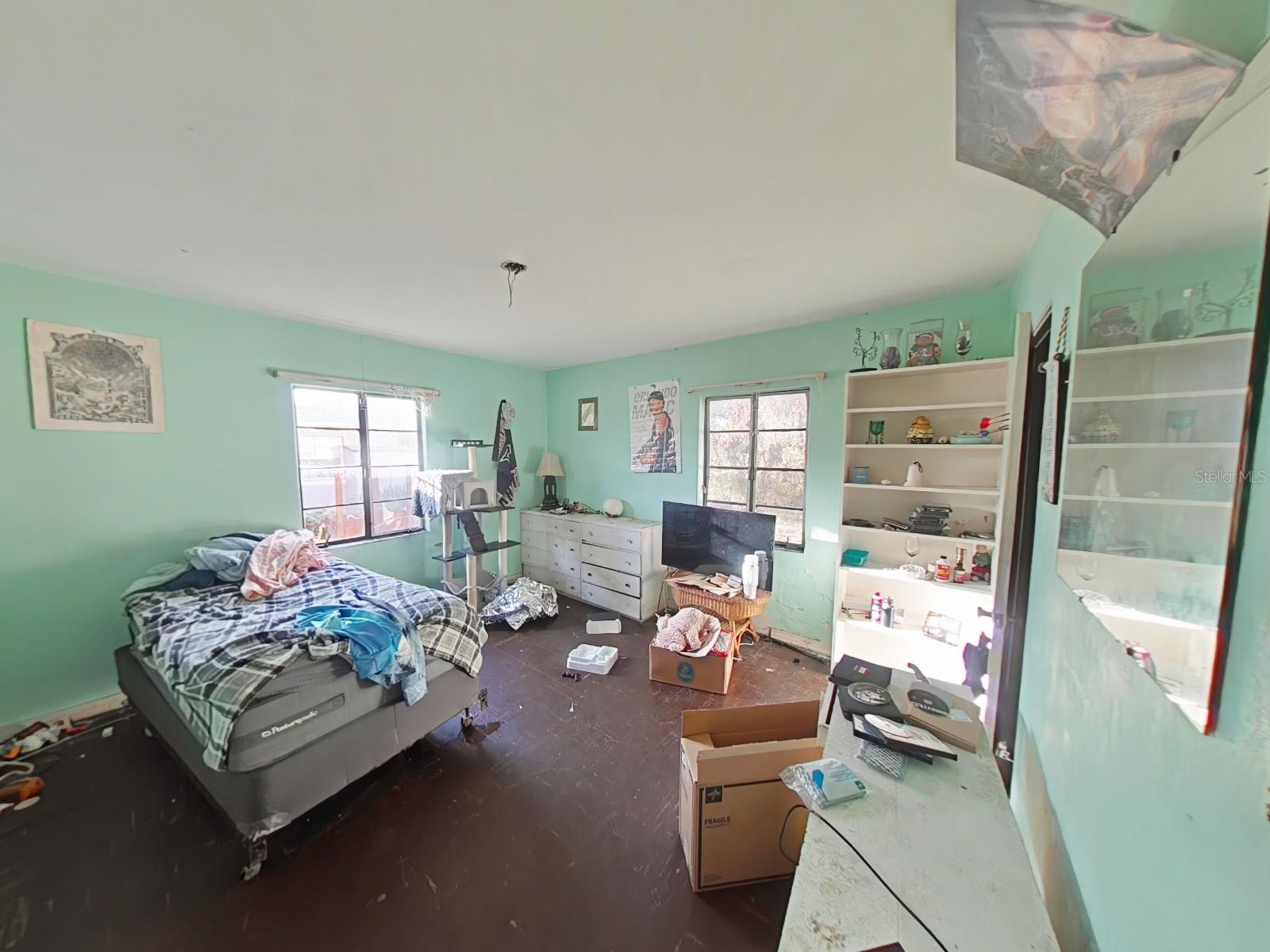 709 ALTON AVENUE photo 4