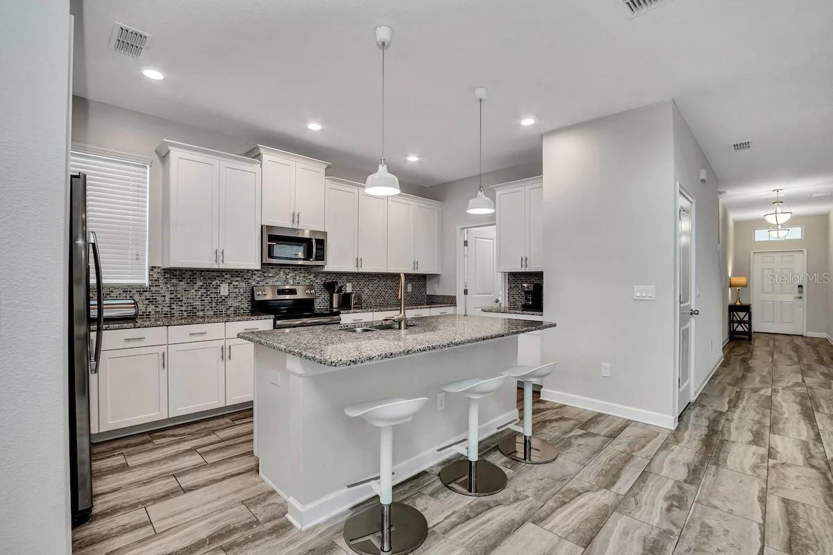 4769 Kings Castle Circle — photo 13 of 57
