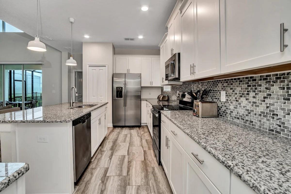 4769 Kings Castle Circle — photo 15 of 57