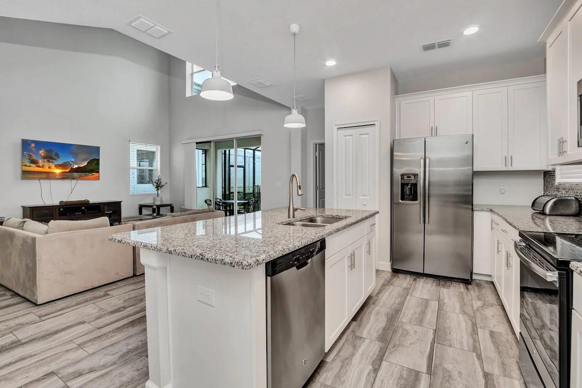 4769 Kings Castle Circle — photo 16 of 57