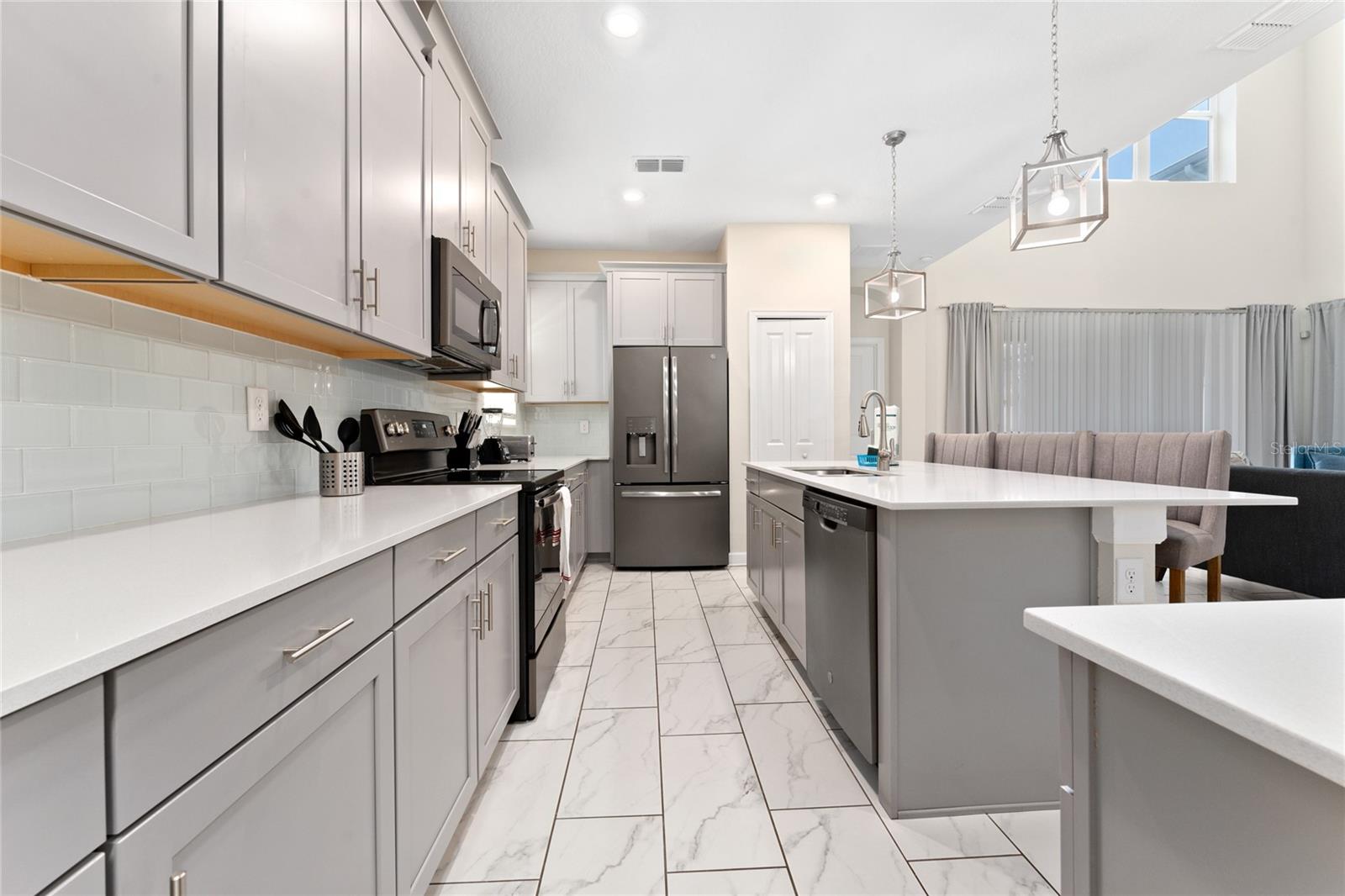 2734 Bookmark Drive — photo 11 of 33