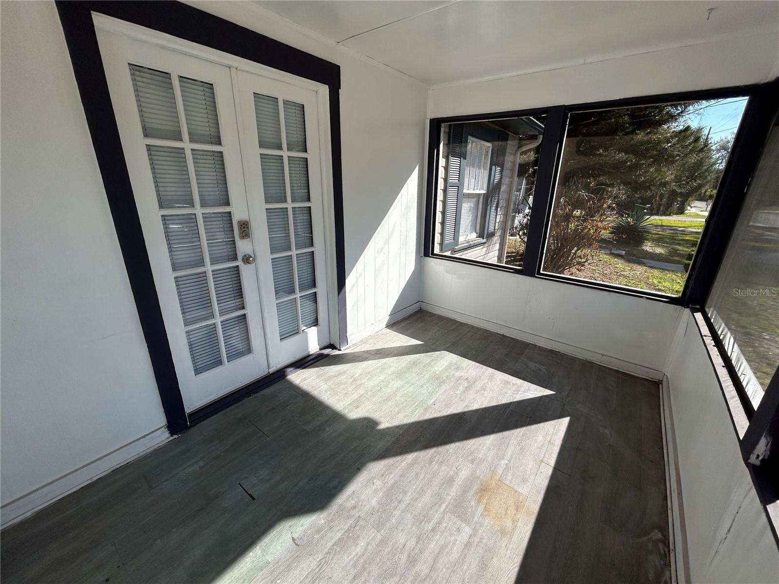 1025 36TH STREET photo 2