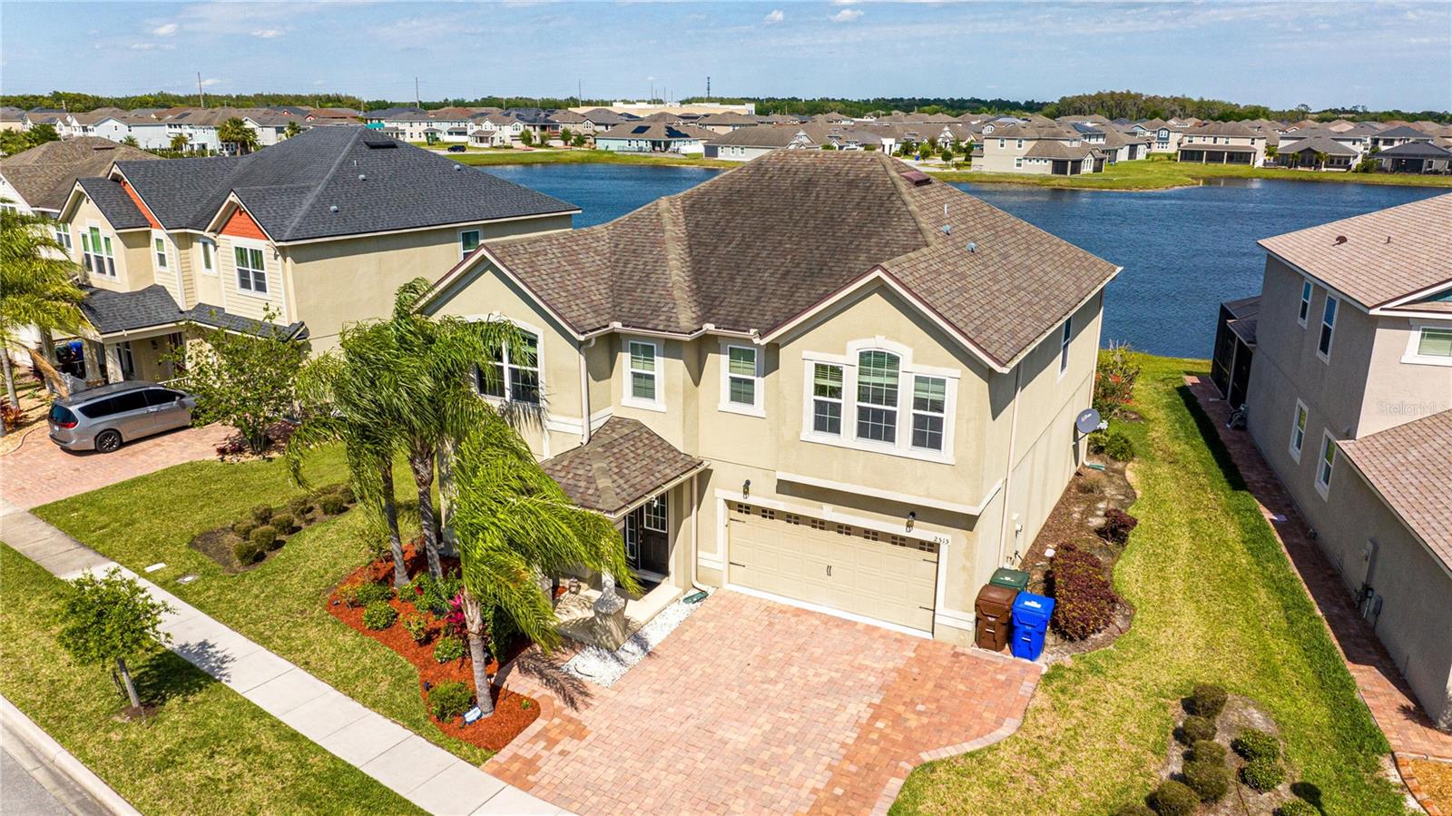 2515 FONTAINE DRIVE photo 4