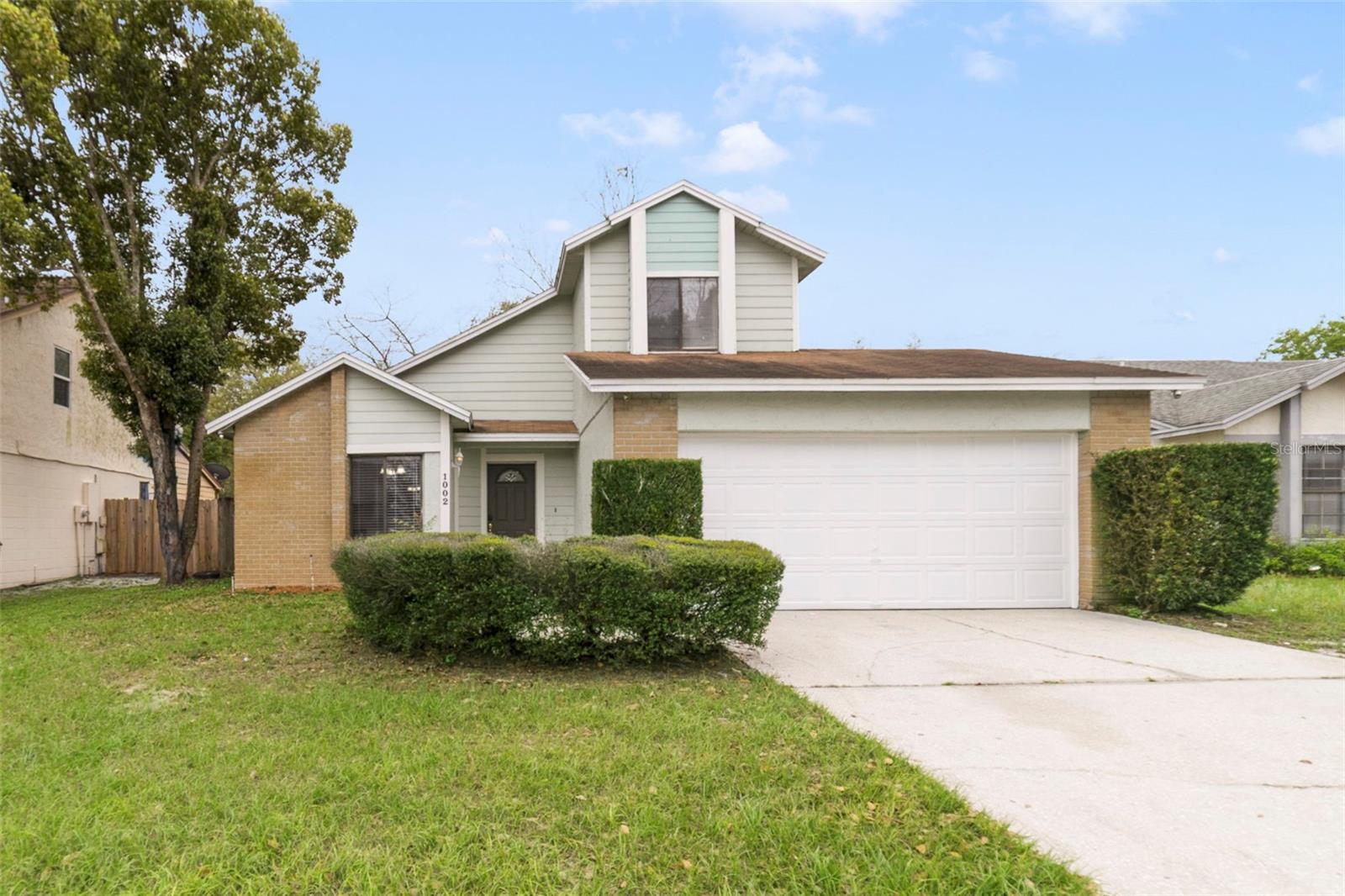 1002 GWYN CIRCLE