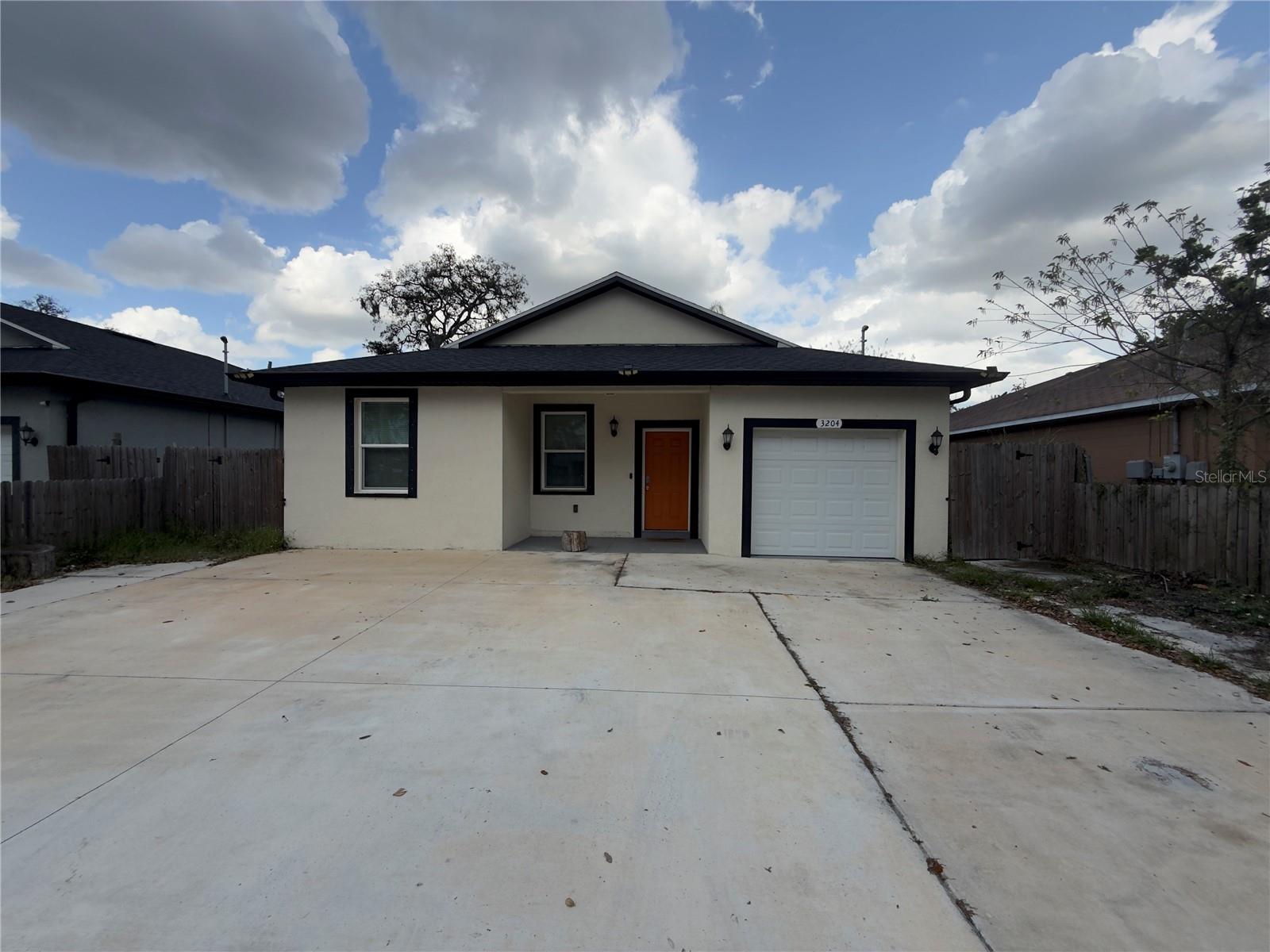 3204 E MOHAWK AVENUE