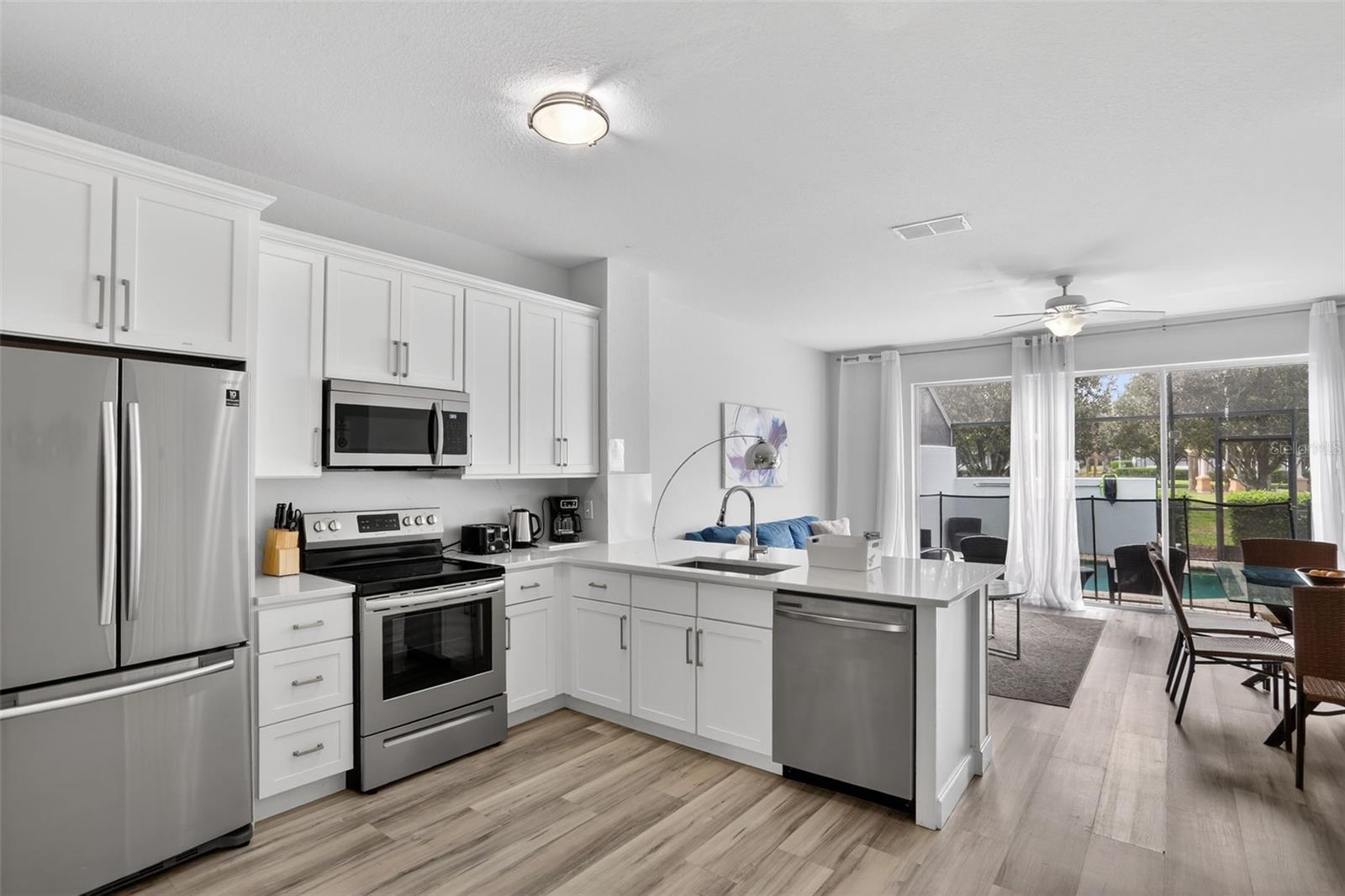 2554 Maneshaw Lane — photo 4 of 48