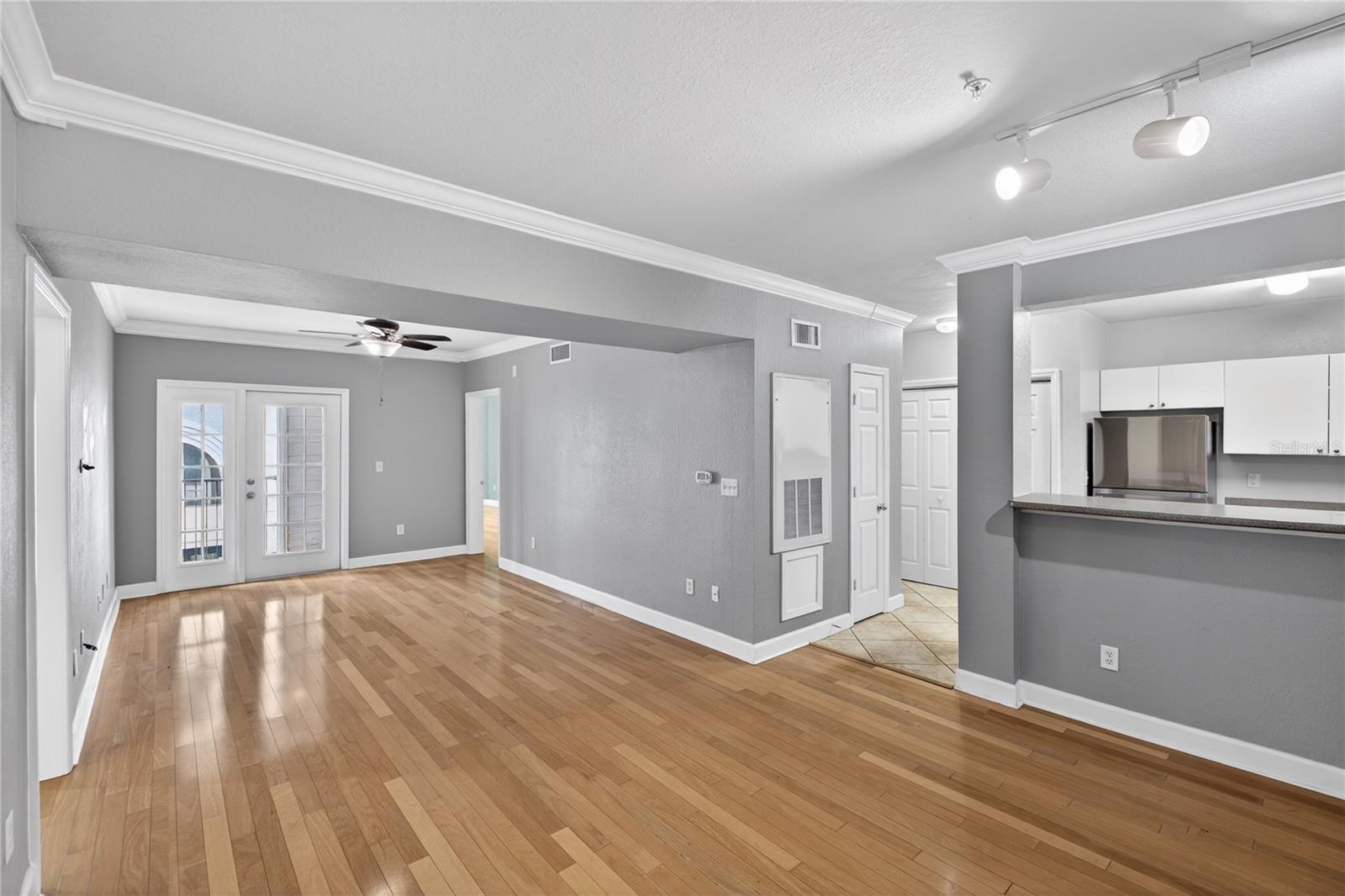 300 E SOUTH STREET #2014 photo 5