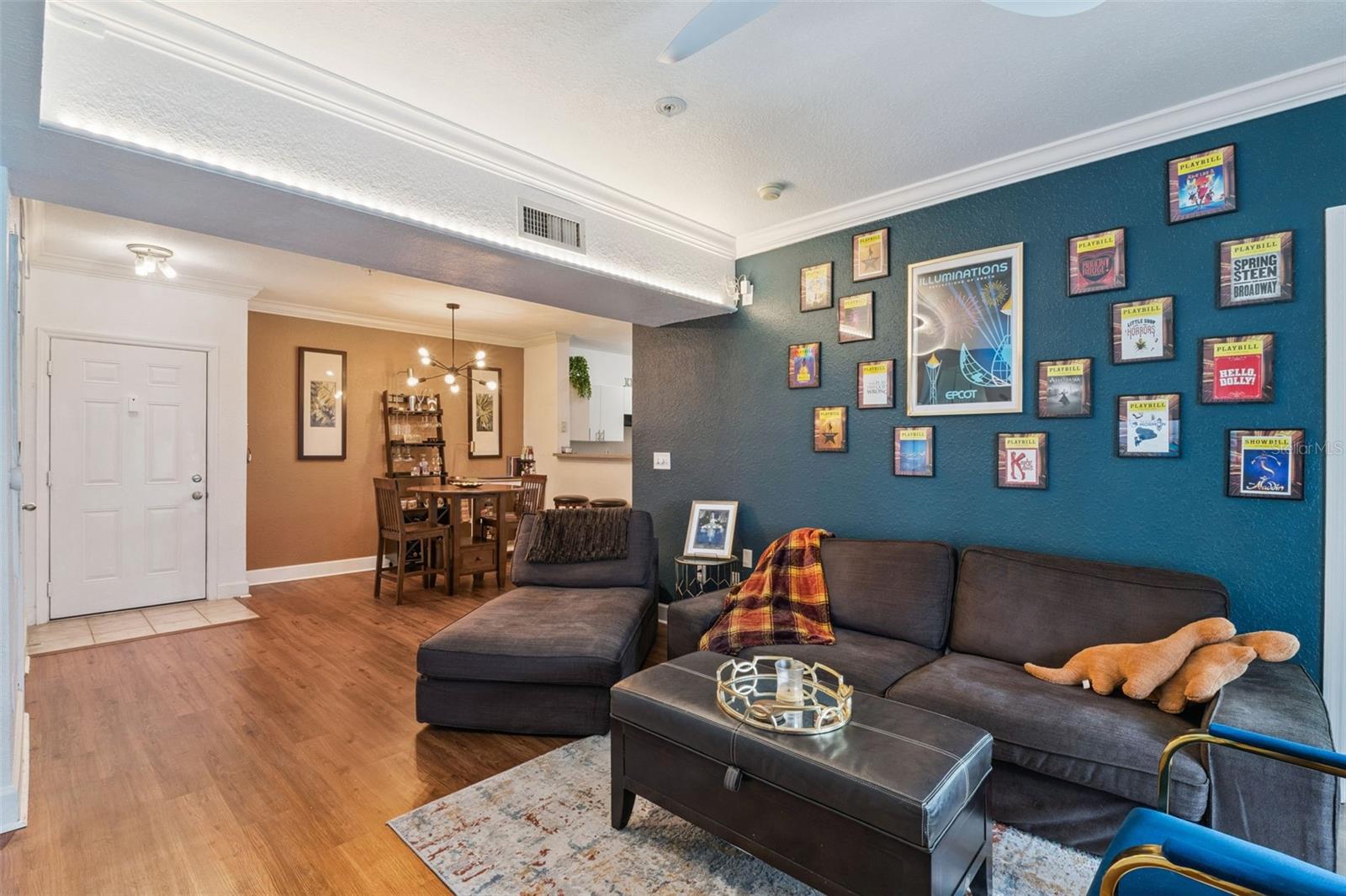202 E SOUTH STREET #2039 photo 3