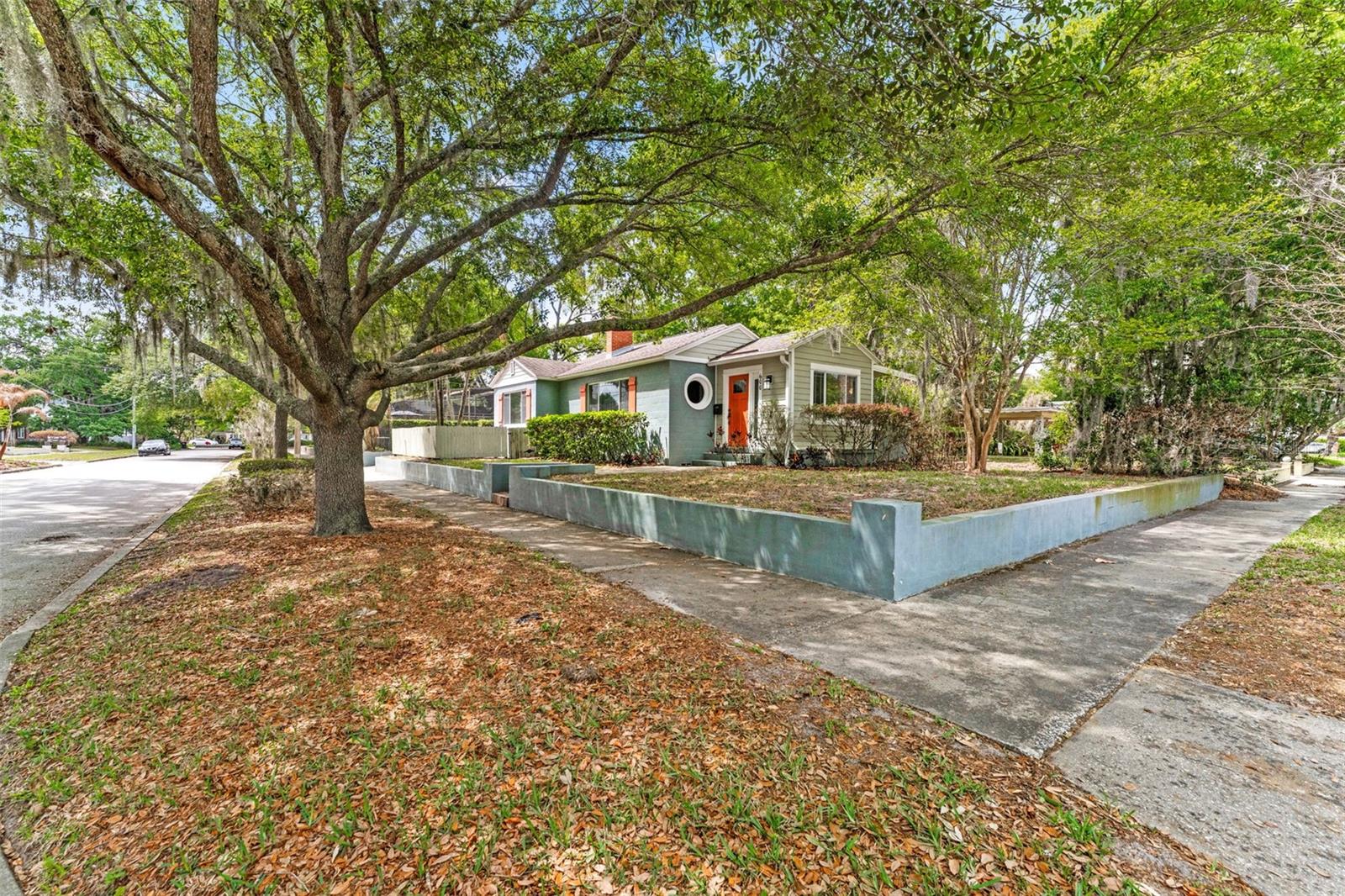 600 VASSAR STREET photo 2