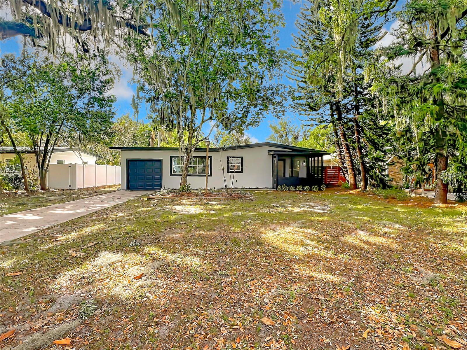 3204 INDIAN DRIVE