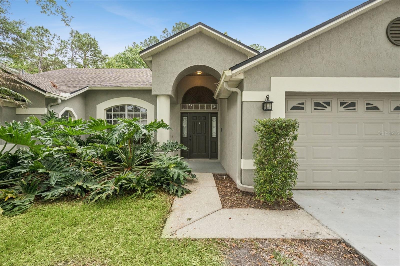 1023 W RIVIERA BOULEVARD photo 4