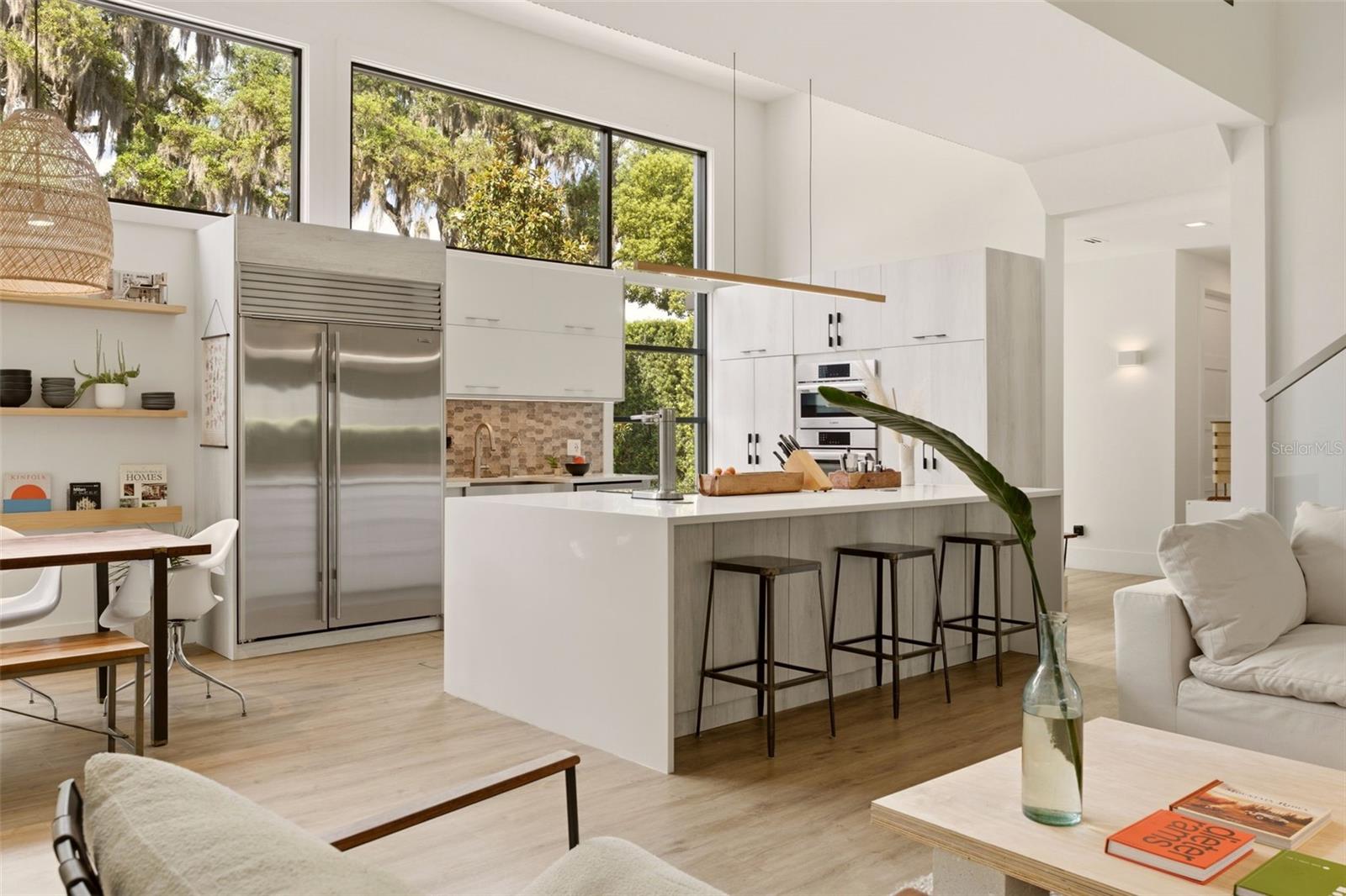 446 MELROSE AVENUE photo 3