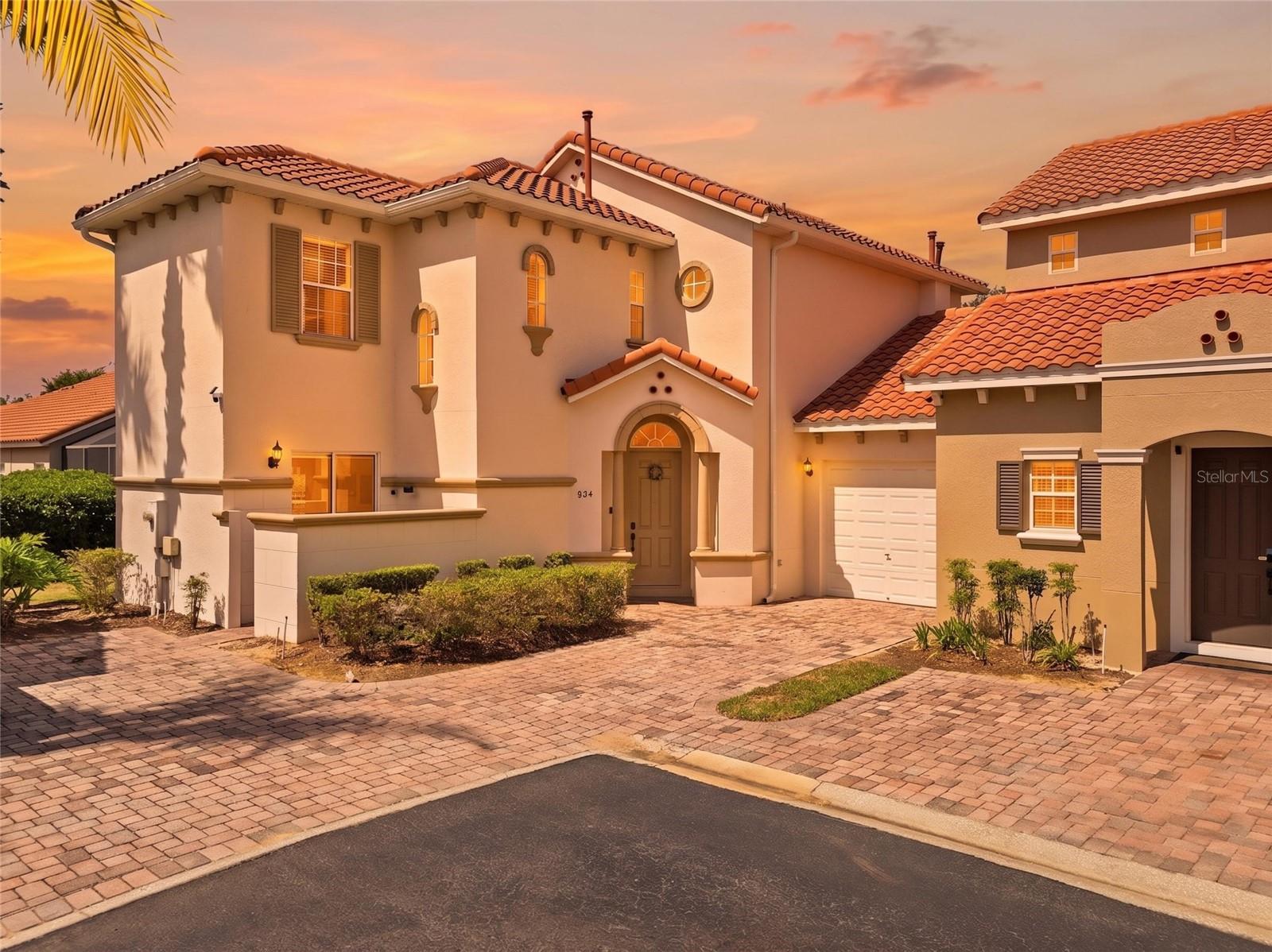 934 BRUNELLO DRIVE photo 2