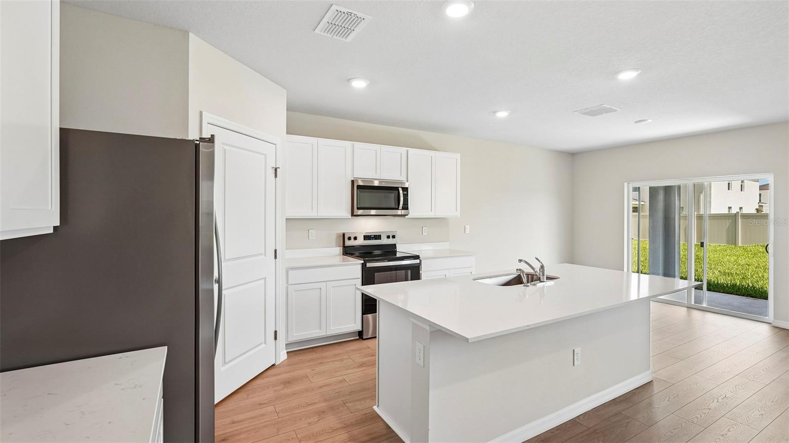 11917 MOUNTAIN ISLAND TRAIL photo 3