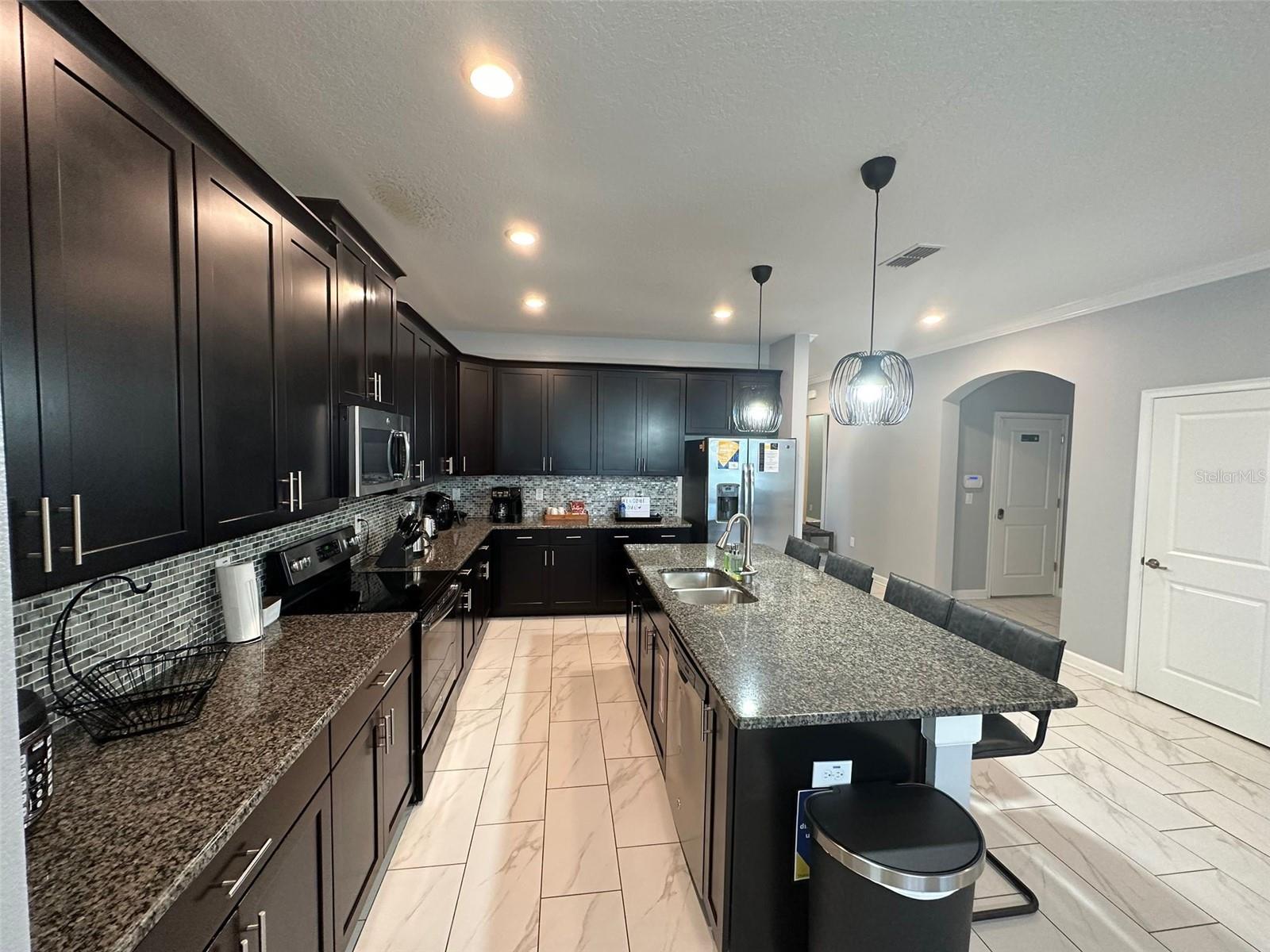 4775 Kings Castle Circle — photo 4 of 5