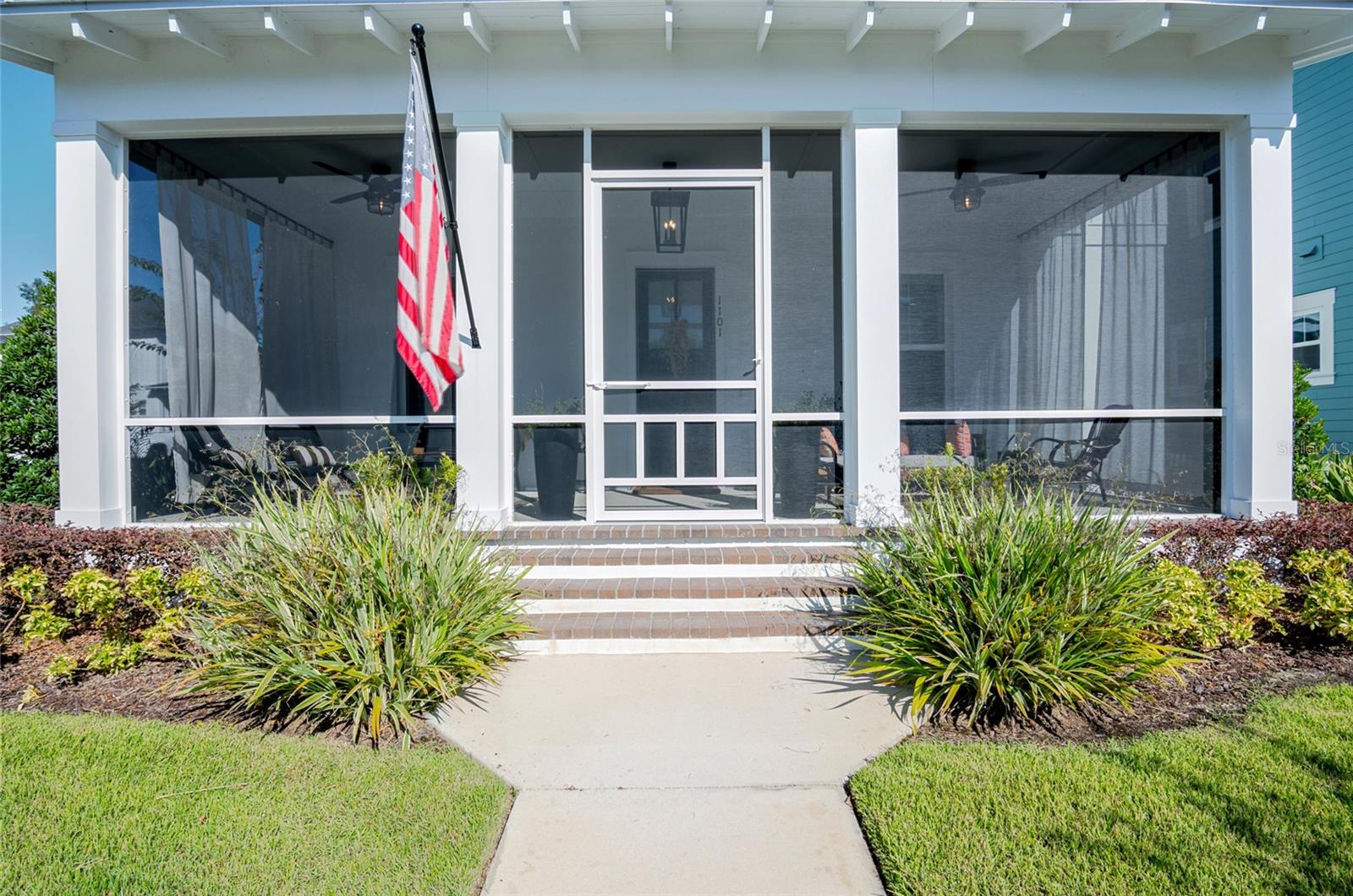 1101 EAGLES PASS WAY photo 3