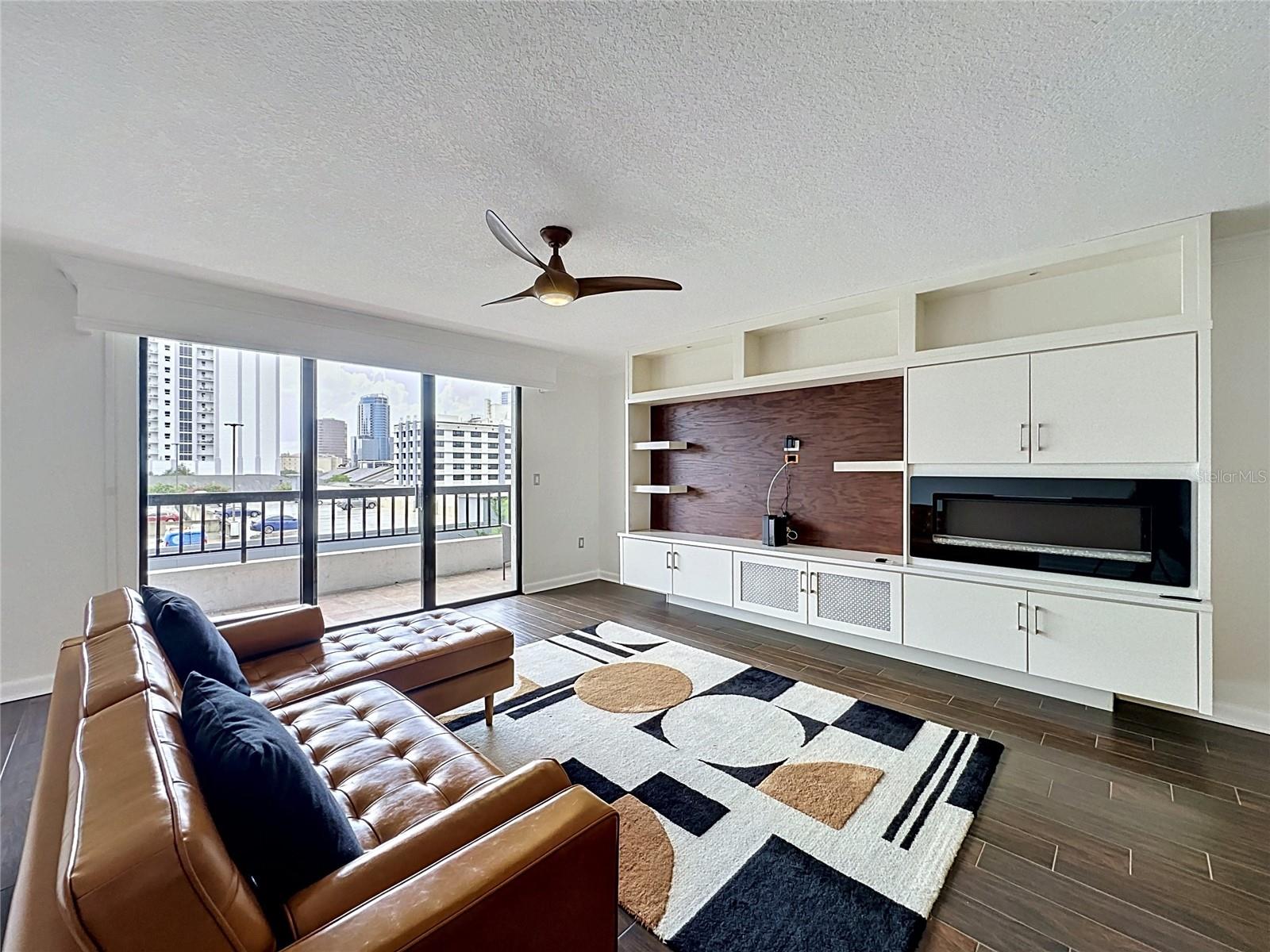 530 E CENTRAL BOULEVARD #604 photo 2
