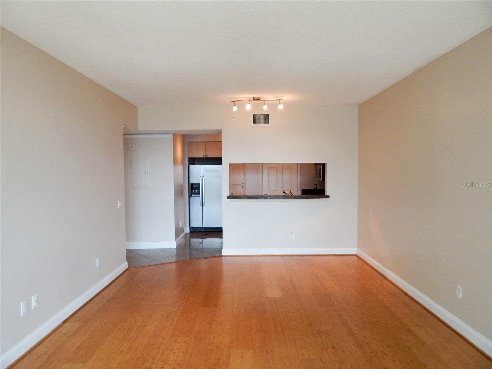 322 E CENTRAL BOULEVARD #1104 photo 5