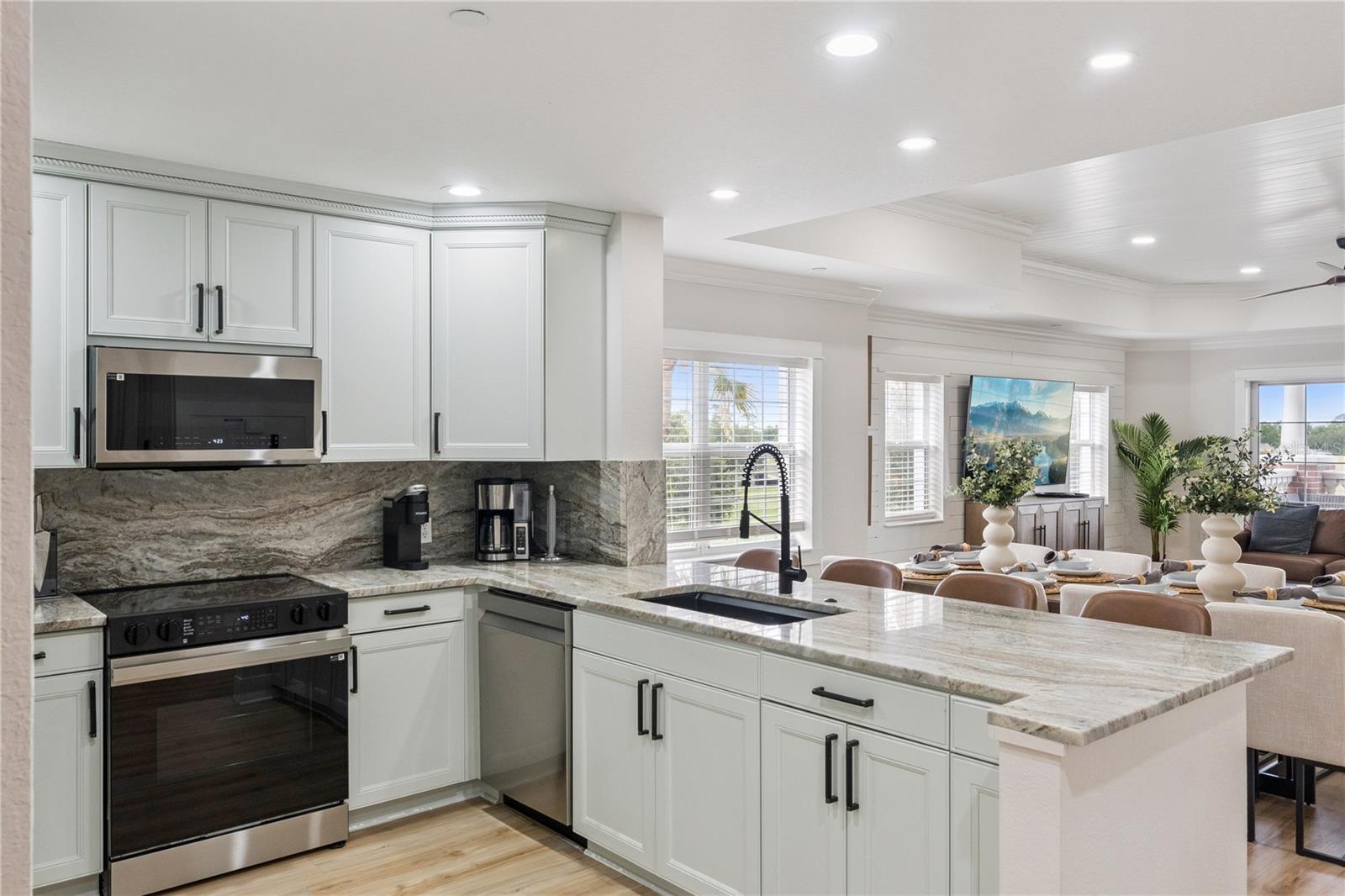 7610 SANDY RIDGE DRIVE #301 photo 2