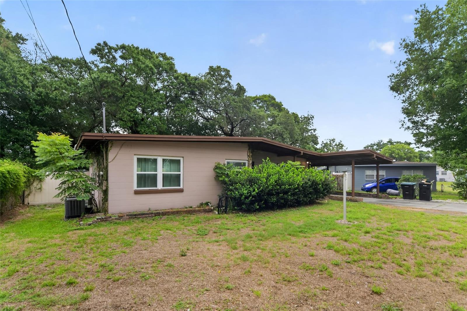 2615 PEEL AVENUE photo 3