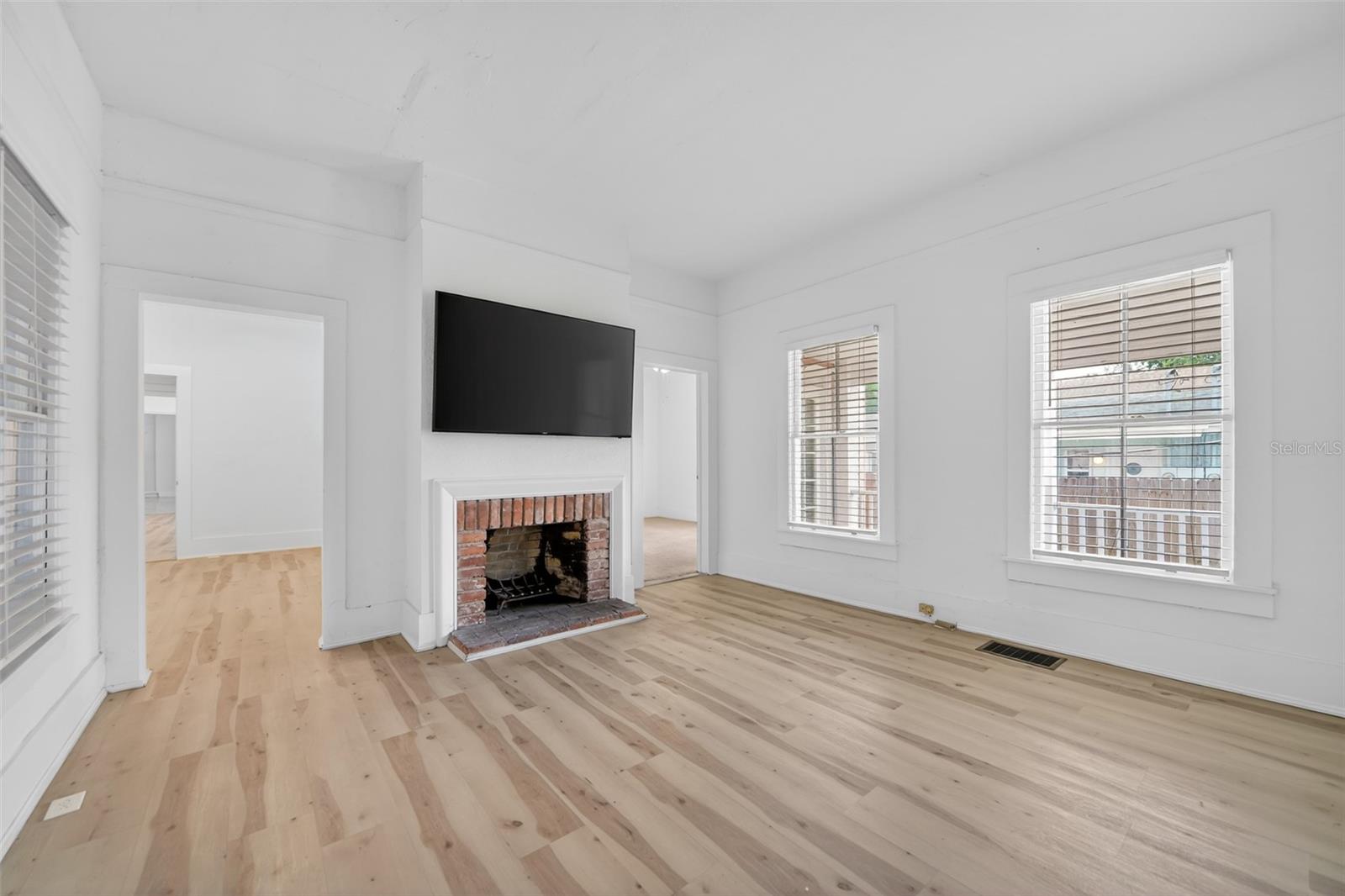 19 W PRINCETON STREET photo 5