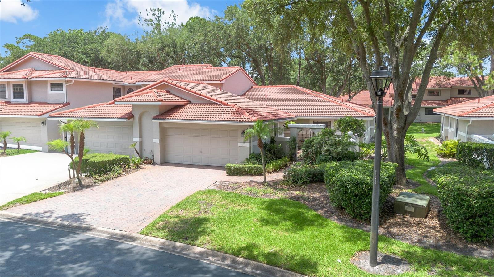 8237 BREEZE COVE LANE