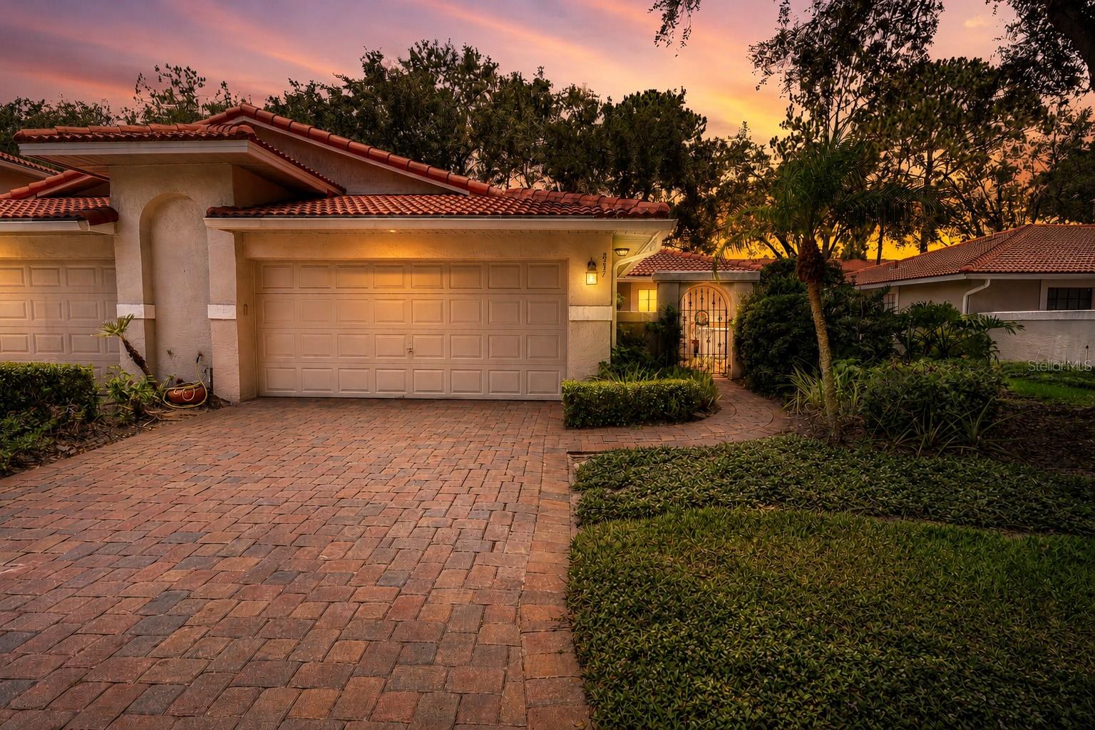8237 BREEZE COVE LANE photo 4