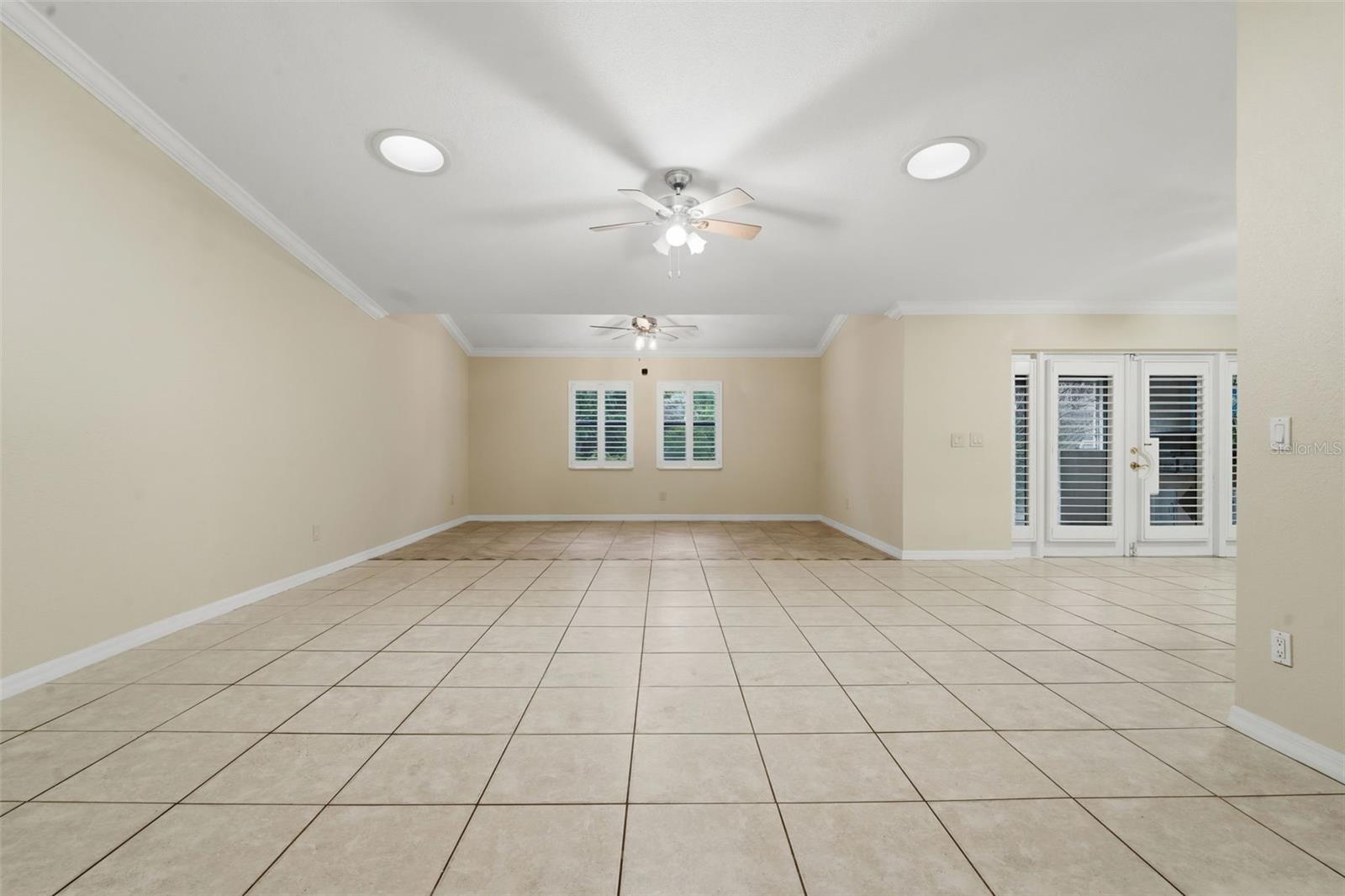 8423 BERMUDA DUNES DRIVE photo 4