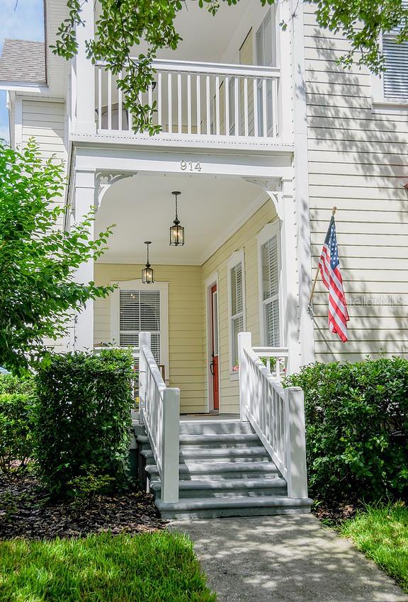 914 WATERSIDE DRIVE photo 4
