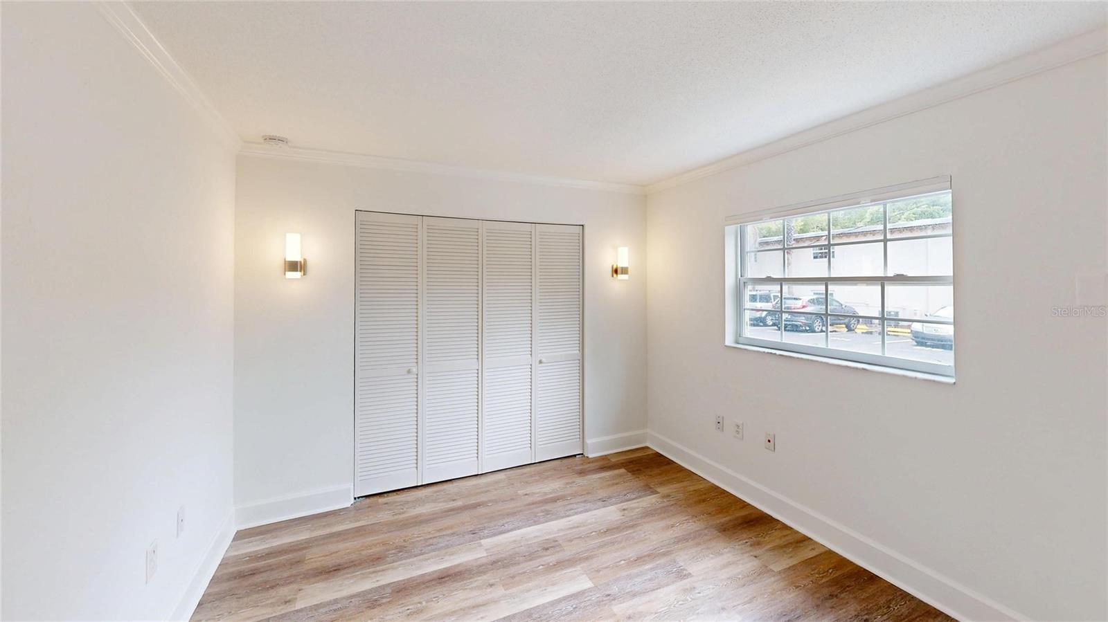2501 E CENTRAL BOULEVARD #10 photo 3
