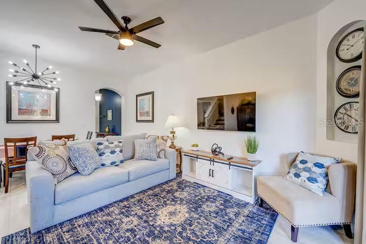 142 CAPRI DRIVE photo 2