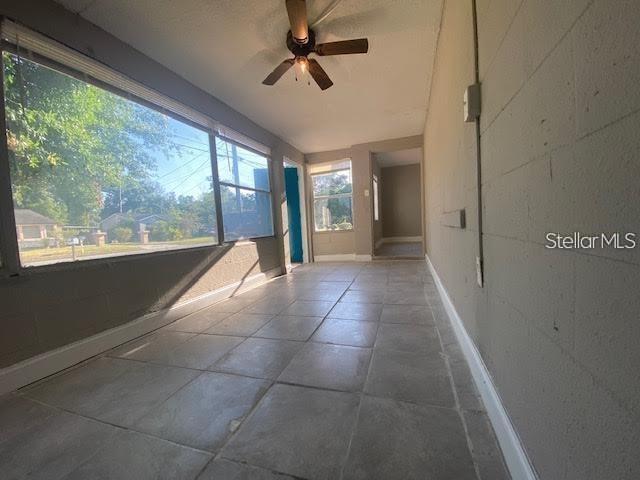 907 COLUMBIA STREET photo 3