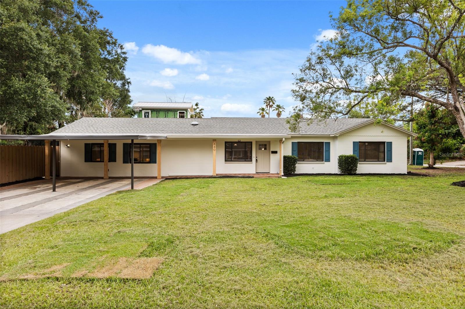 840 HUNTINGTON PLACE