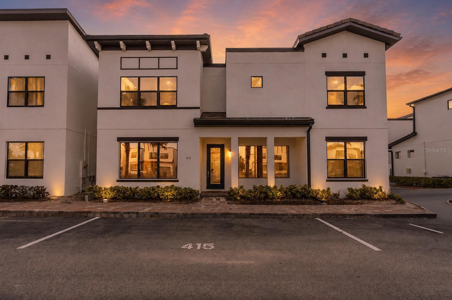 415 VILLA DOMANI WAY