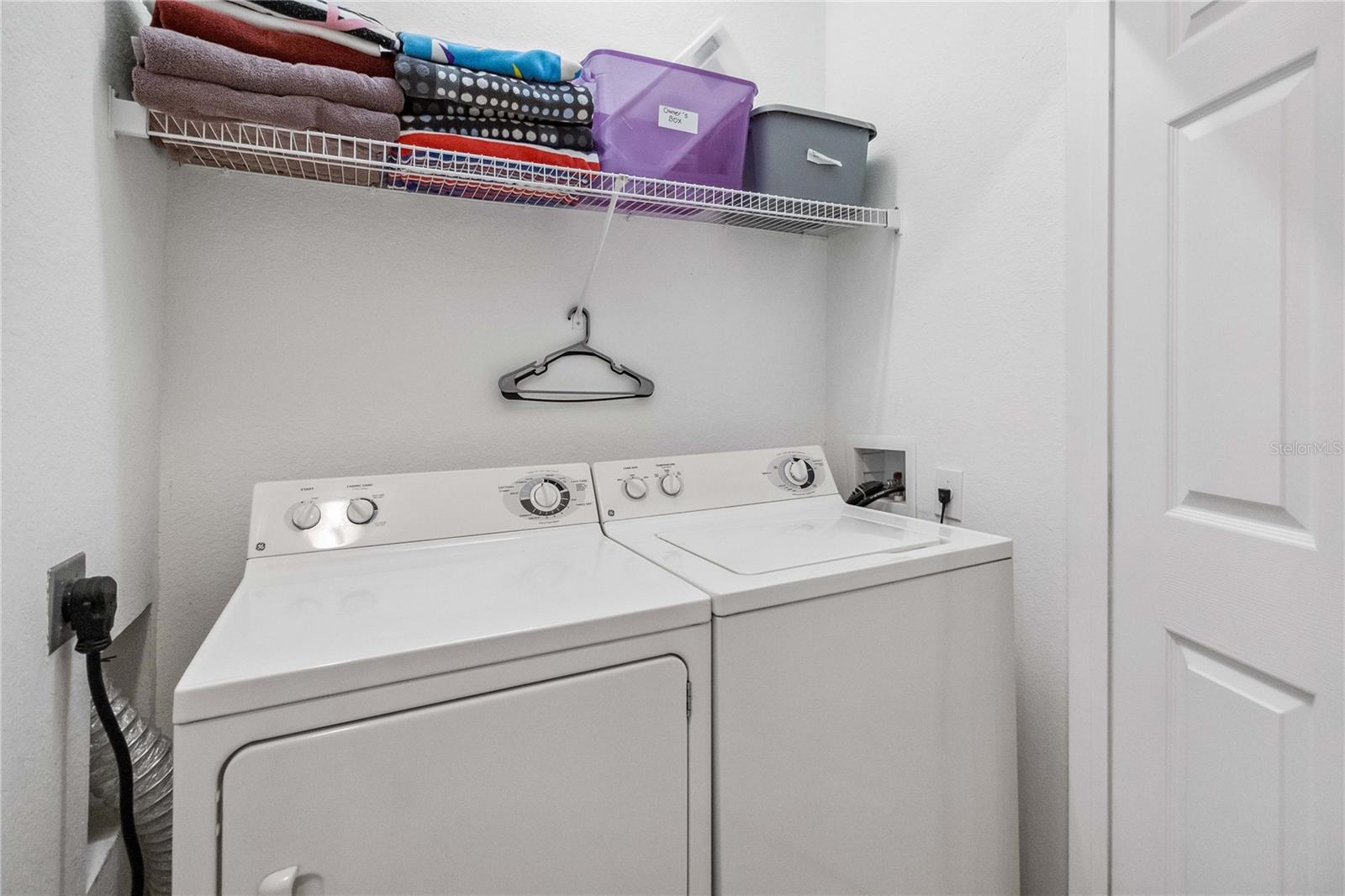 2821 E Almaton Loop #401 — photo 4 of 26